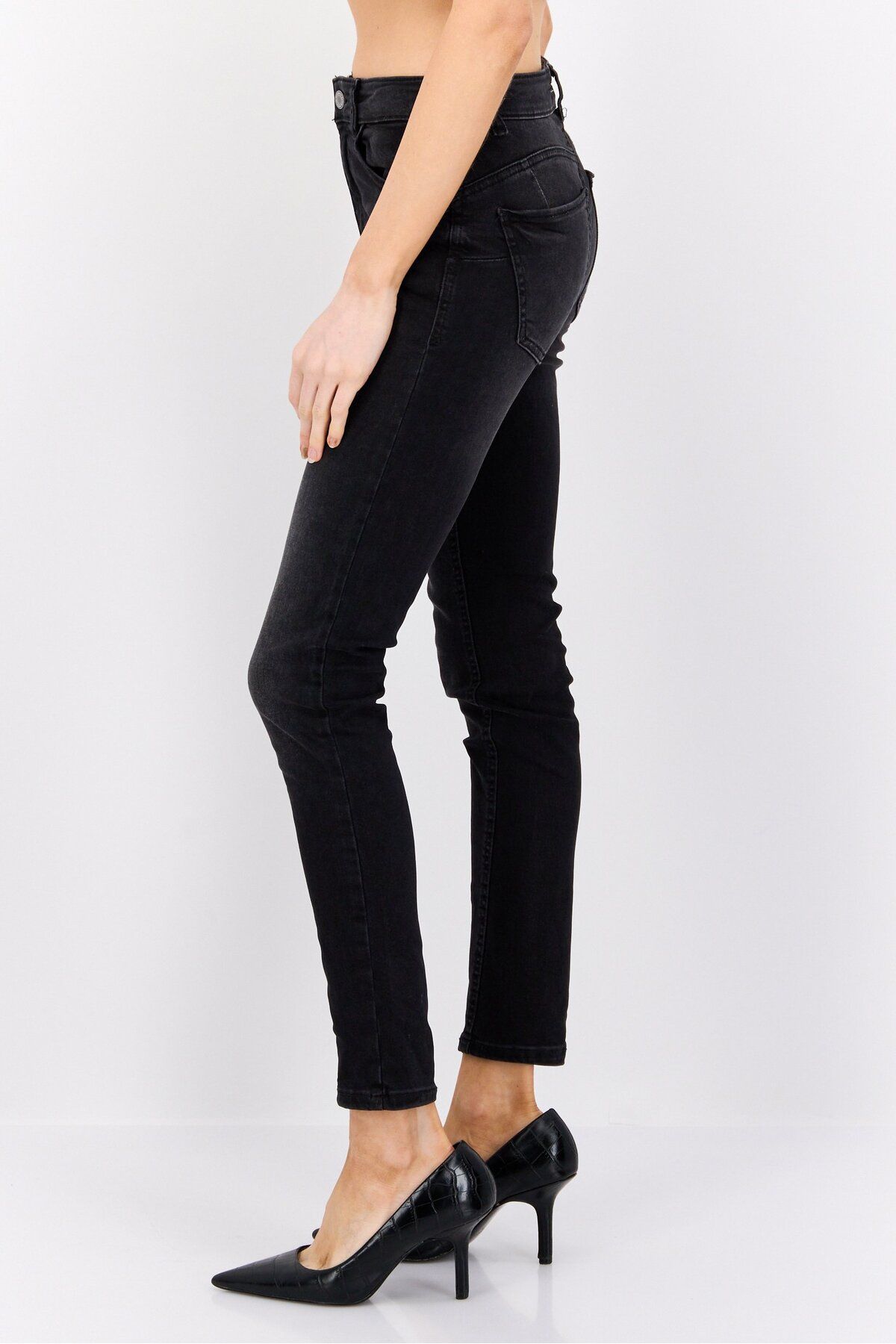 complete the look image