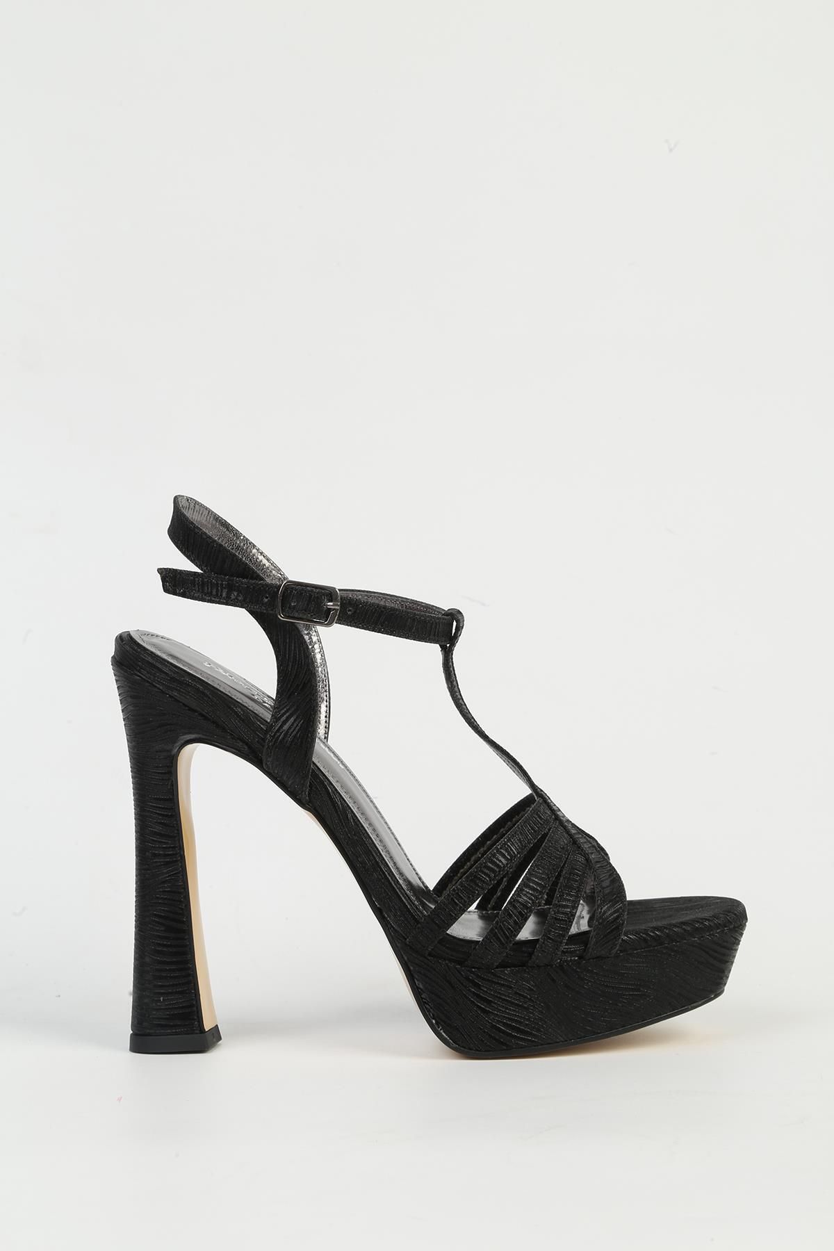 کفش پاشنه دار زنانه مشکی PC-54504 Pierre Cardin