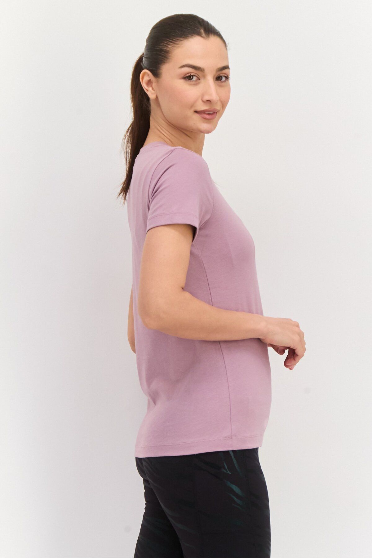 Champion-Women Sportswear Fit Short Sleeves Outdoor Top, Mauve 4