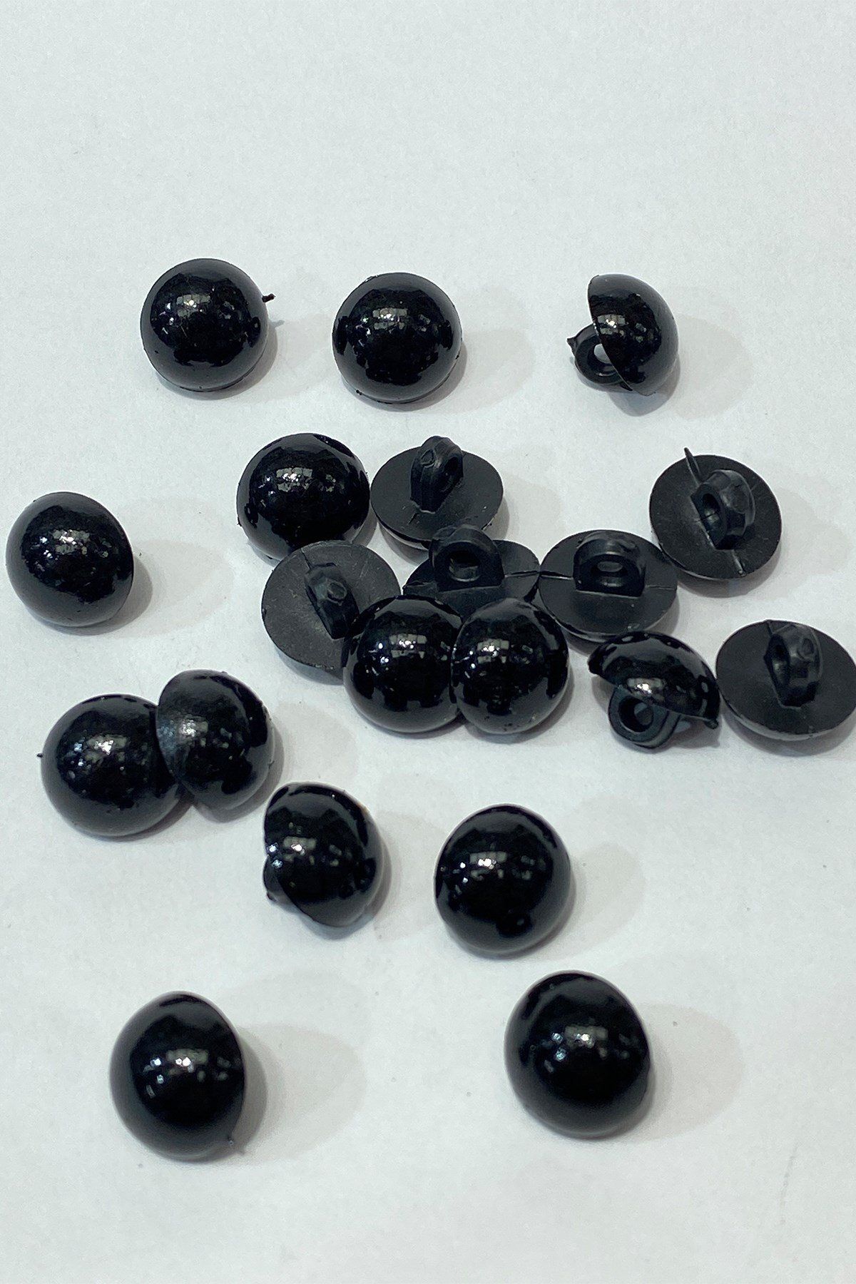 Hayalperest boncuk-10 Pieces Black Plastic Pearl Button 1