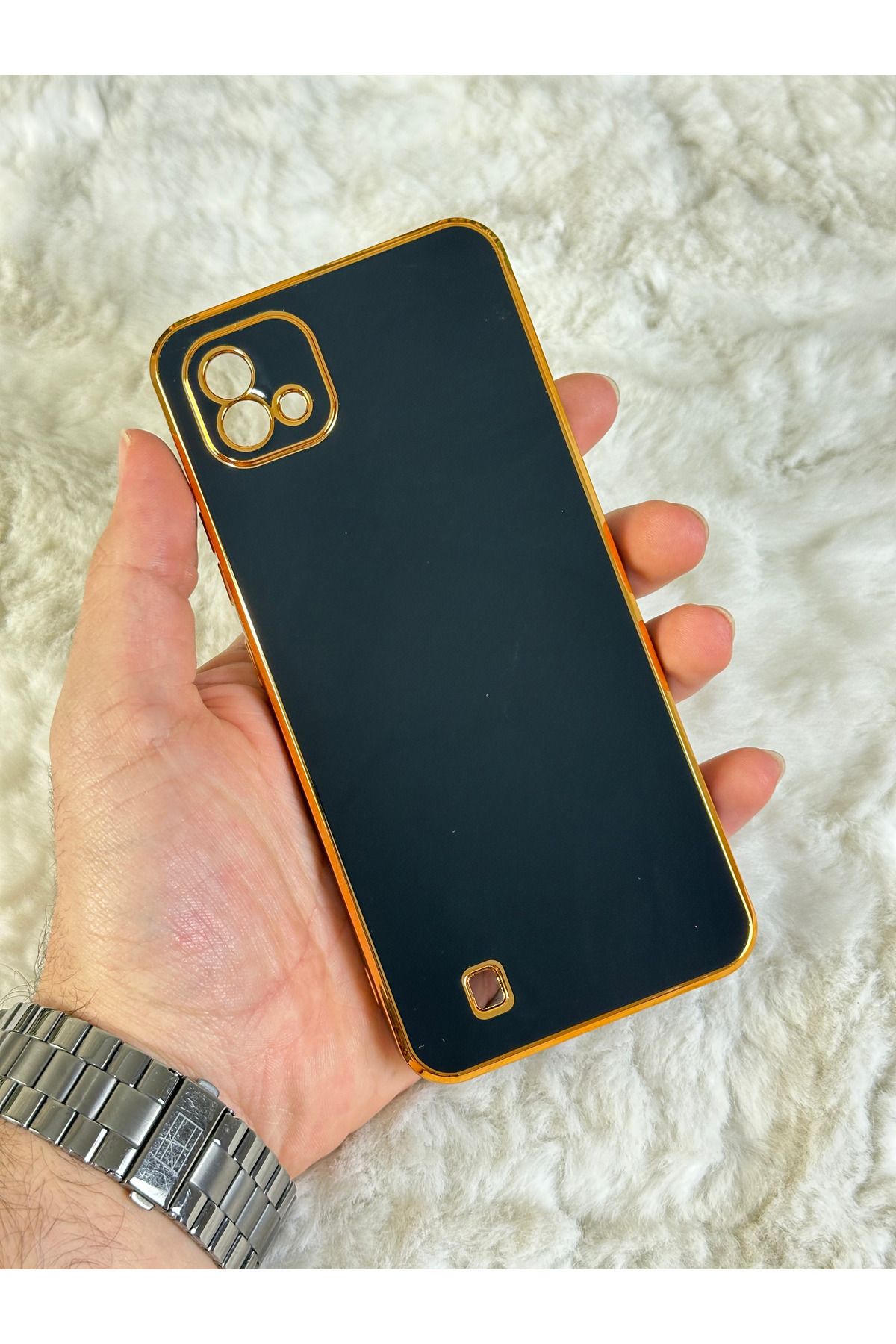 EMZTech Gold Kenarlı Silikon Realme C11 Kılıf