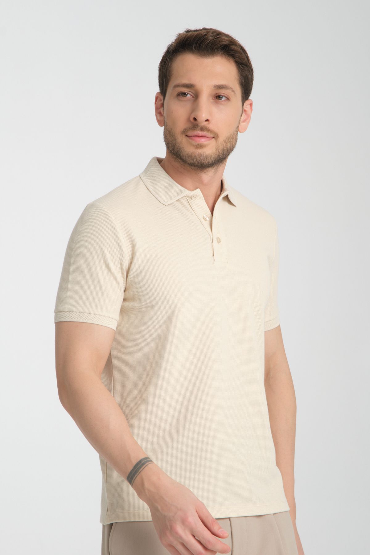 Frappoli Walfer Erkek Açık Bej %100 Pamuk Waffle Çekmeyen Kumaş Slim Fit Kıvrılmaz Polo Yaka Tişört