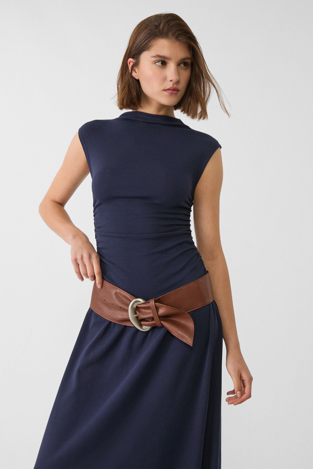 کمربند عریض با سگک نیم‌دایره‌ای Stradivarius