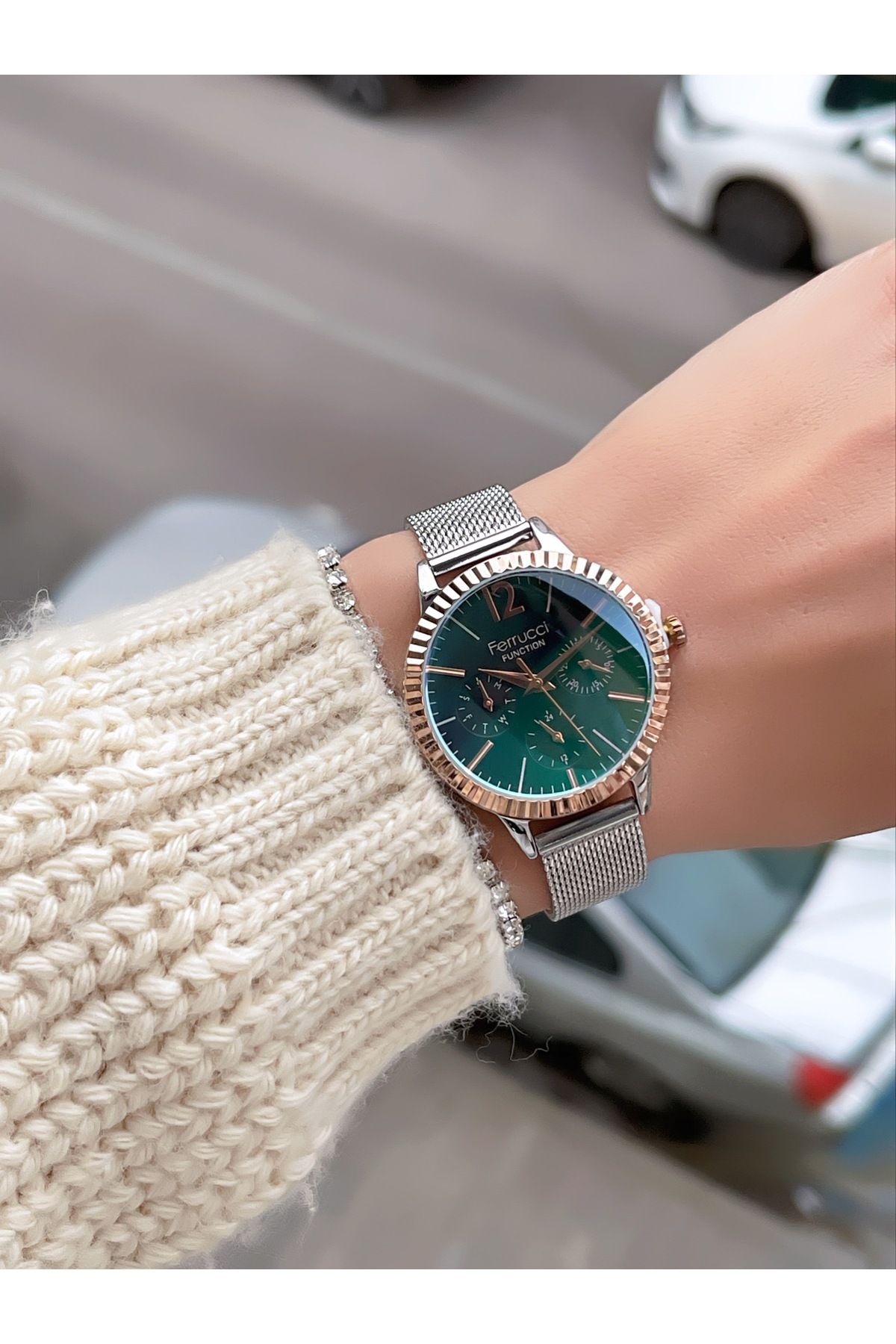 Ferrucci-Stainless Steel Wire Function Phosphor Glass Women's Wristwatch + Bracelet with Gift 6
