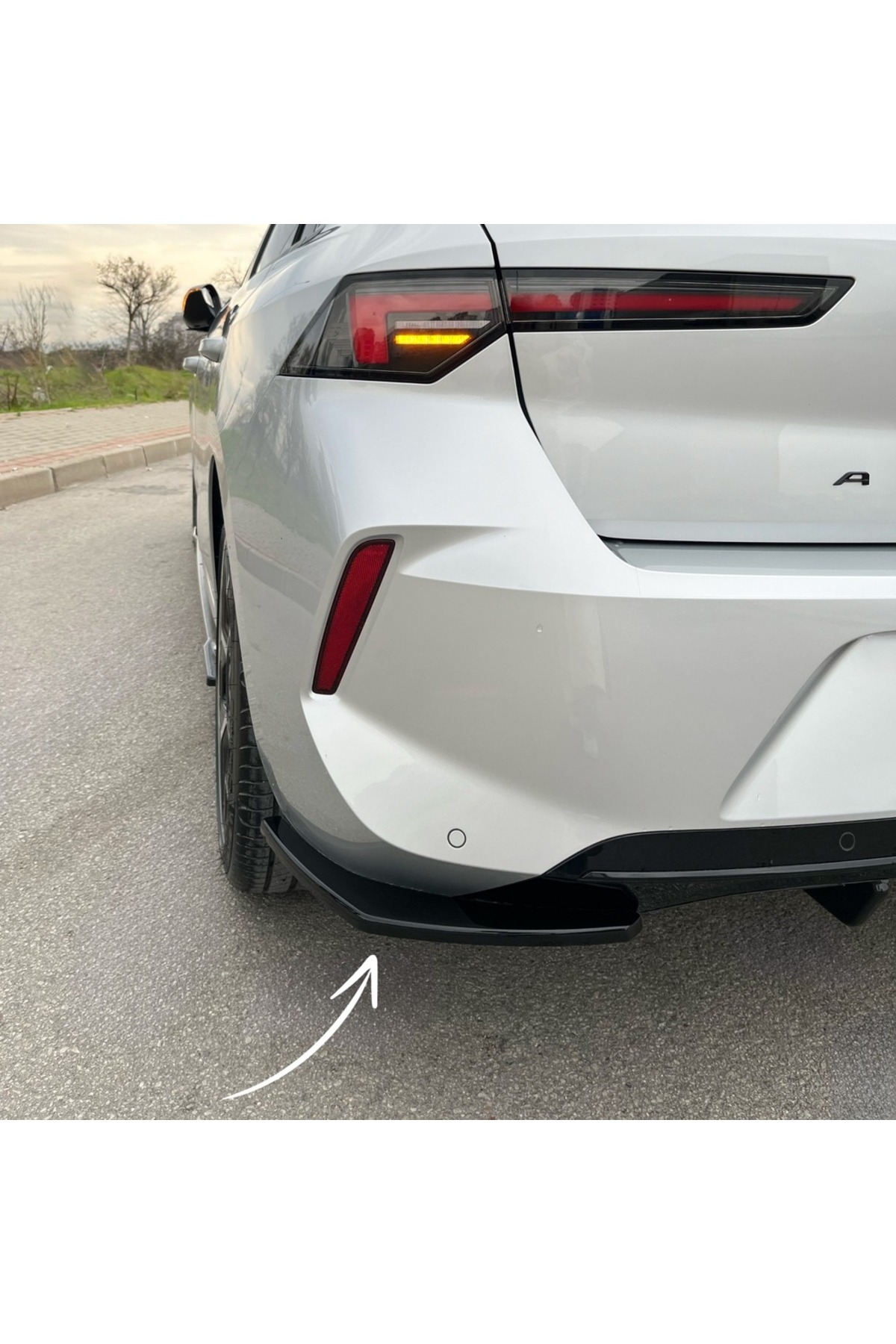 Opel Astra L Arka Flap (plastik) (Piano Black)