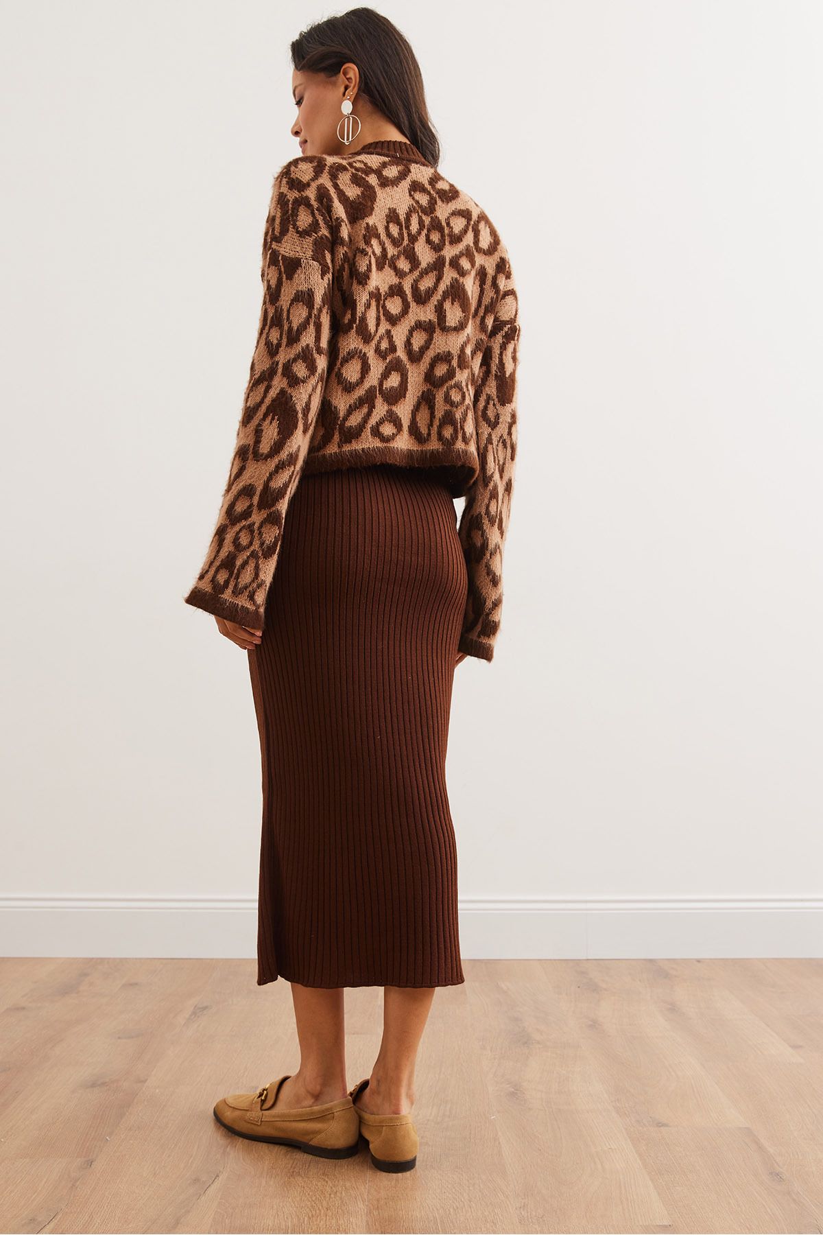 Olalook-Sada dámských šatů a pletených svetrů s leopardím vzorem Camel - TKM- 19000337 8