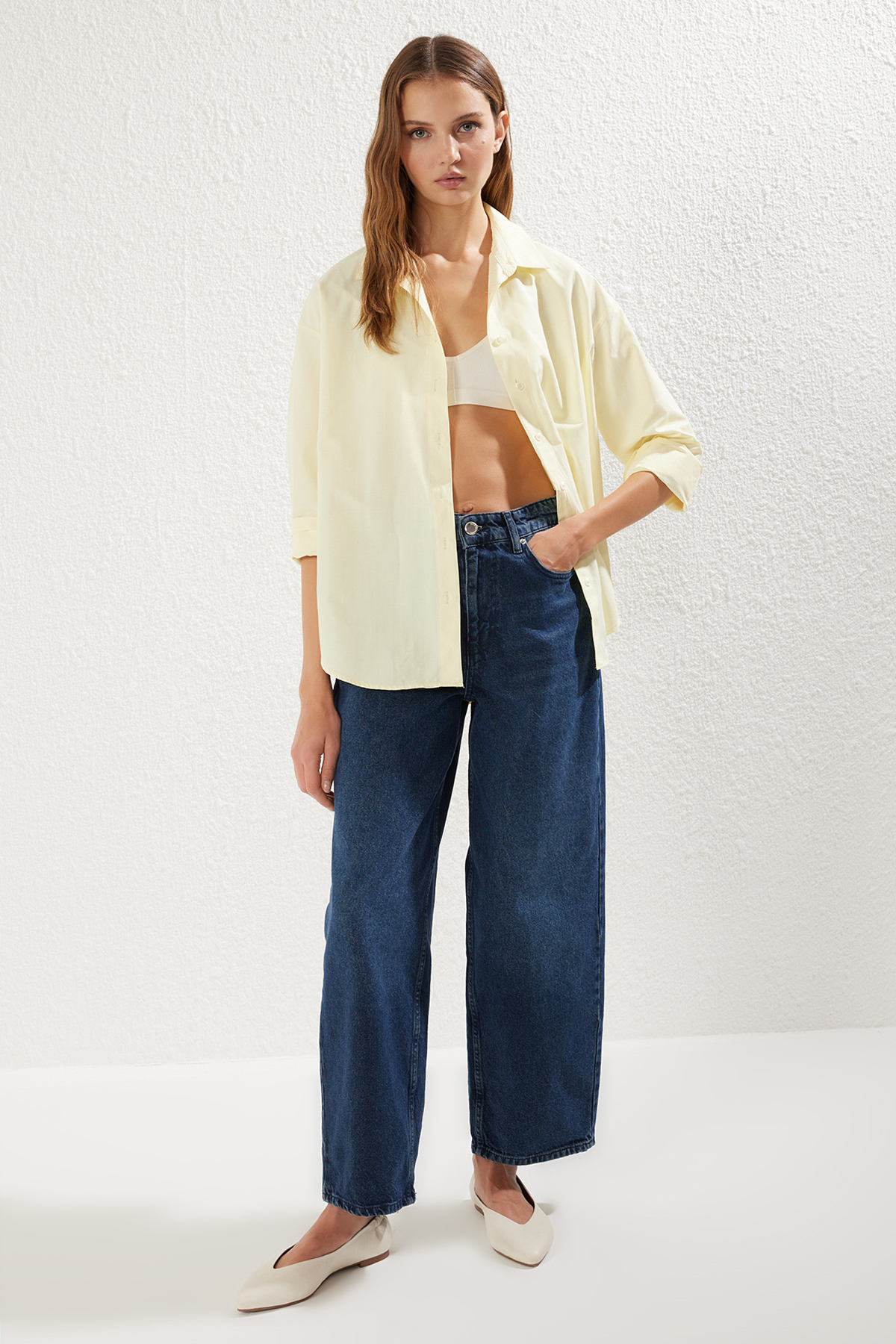 Trendyolmilla  Sarı Loose Fit Pamuklu Dokuma Gömlek TWOAW20GO0107 - Görsel 2