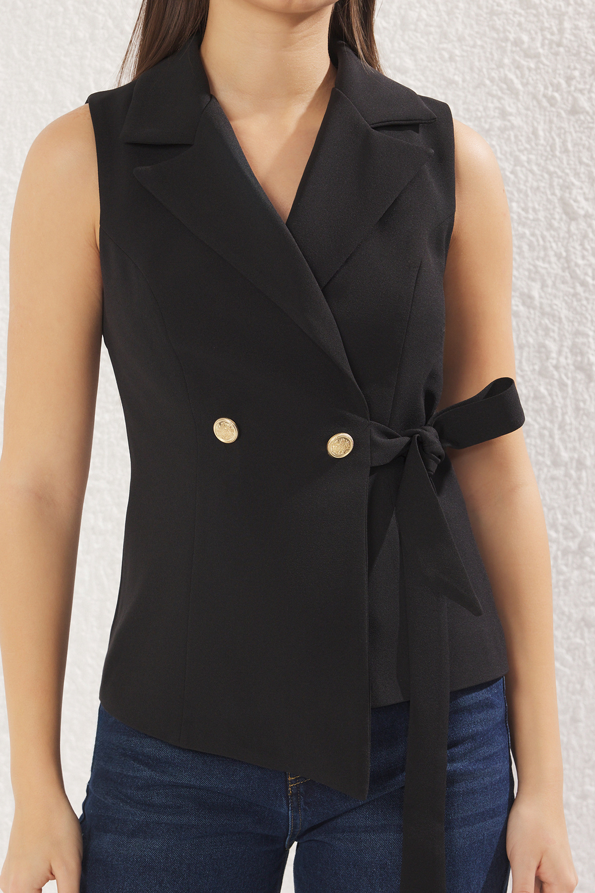 Trendyol Collection-Black Fitted Woven Vest with Binding Detail Twoss25Ye00063 3