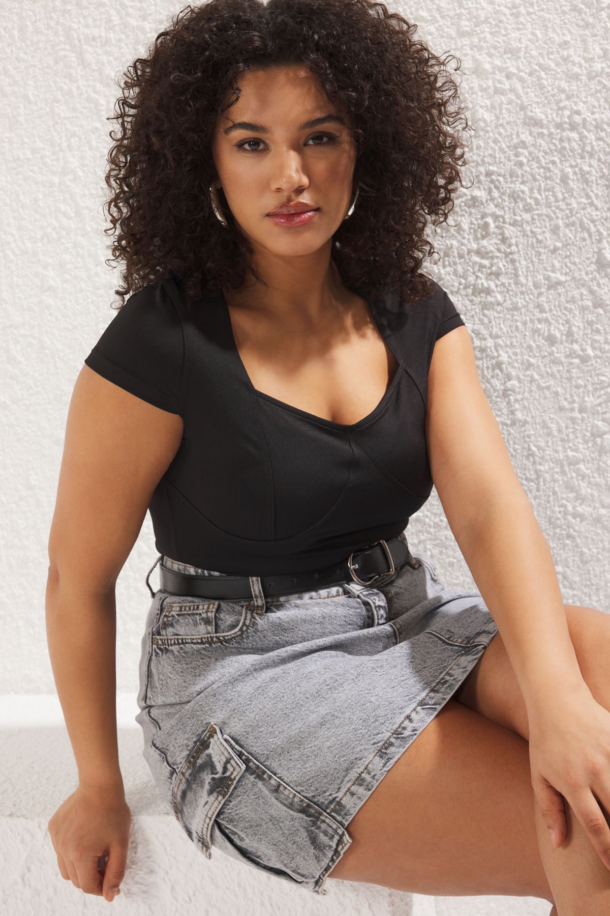 Trendyol Curve Czarna Dzianinowa Bluzka Plus Size Tbbss25af00003 Kobieta - 2XL