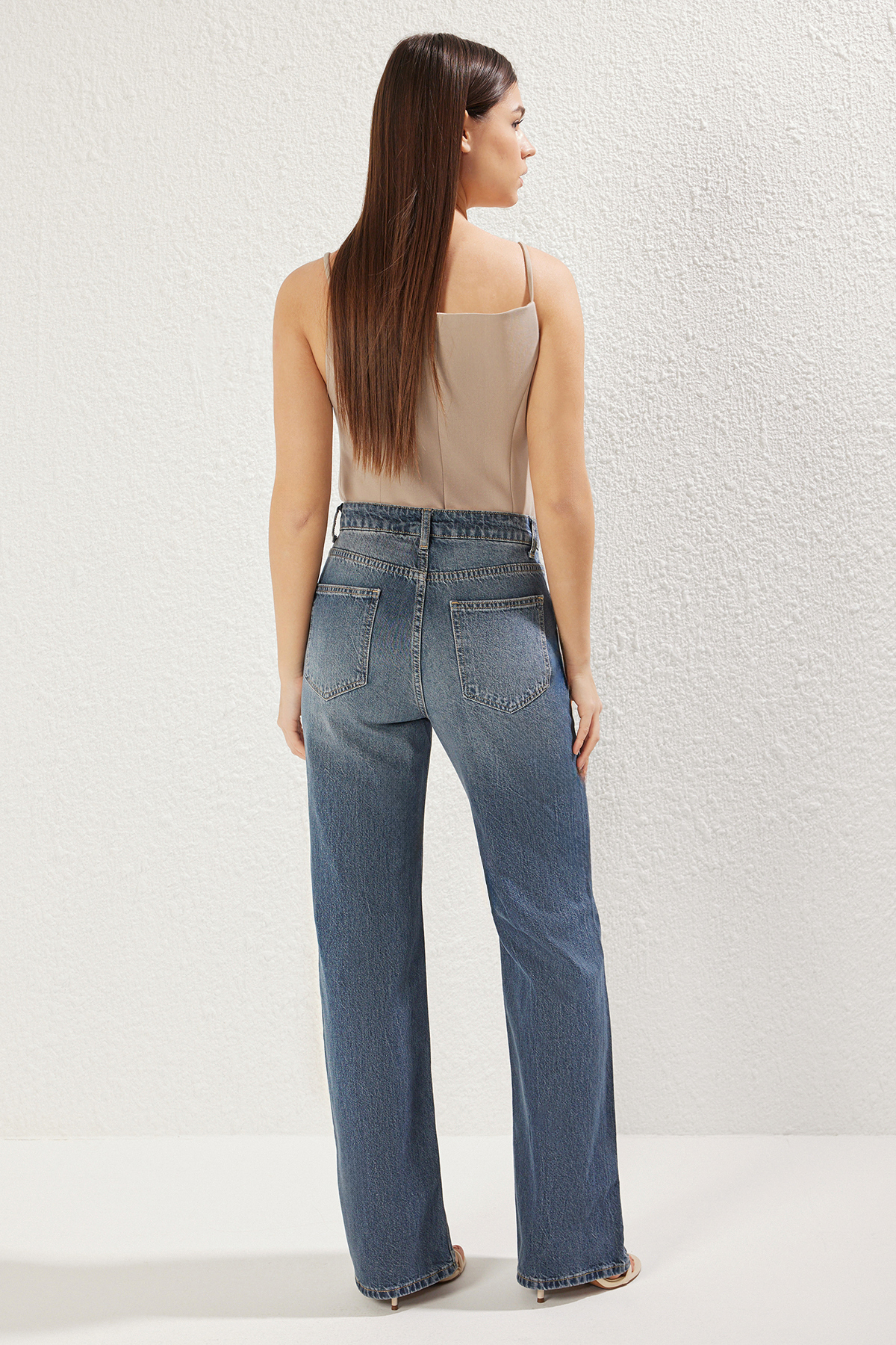 Trendyolmilla  Indigo Yüksek Bel Wide Leg Geniş Paça %100 Pamuk Non-Stretch Jeans TWOAW24JE00089 - Görsel 5