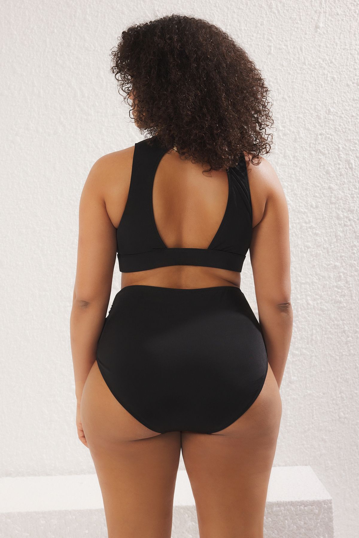 Trendyol Curve-Black Plus Size Bikini Bottom with High Waist and Drawstring Detail - Tbbss25Cr00005 4