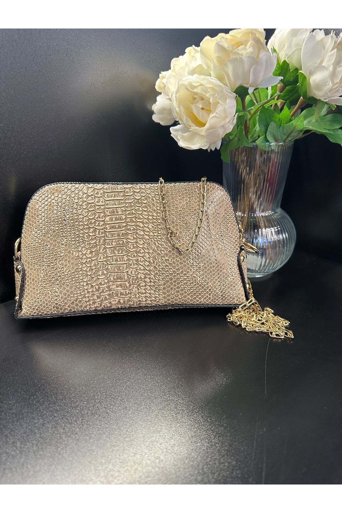 mor butik MOR BUTİK KADIN BEJ CLUTCH (ASKI DETAYLI)ÇANTA