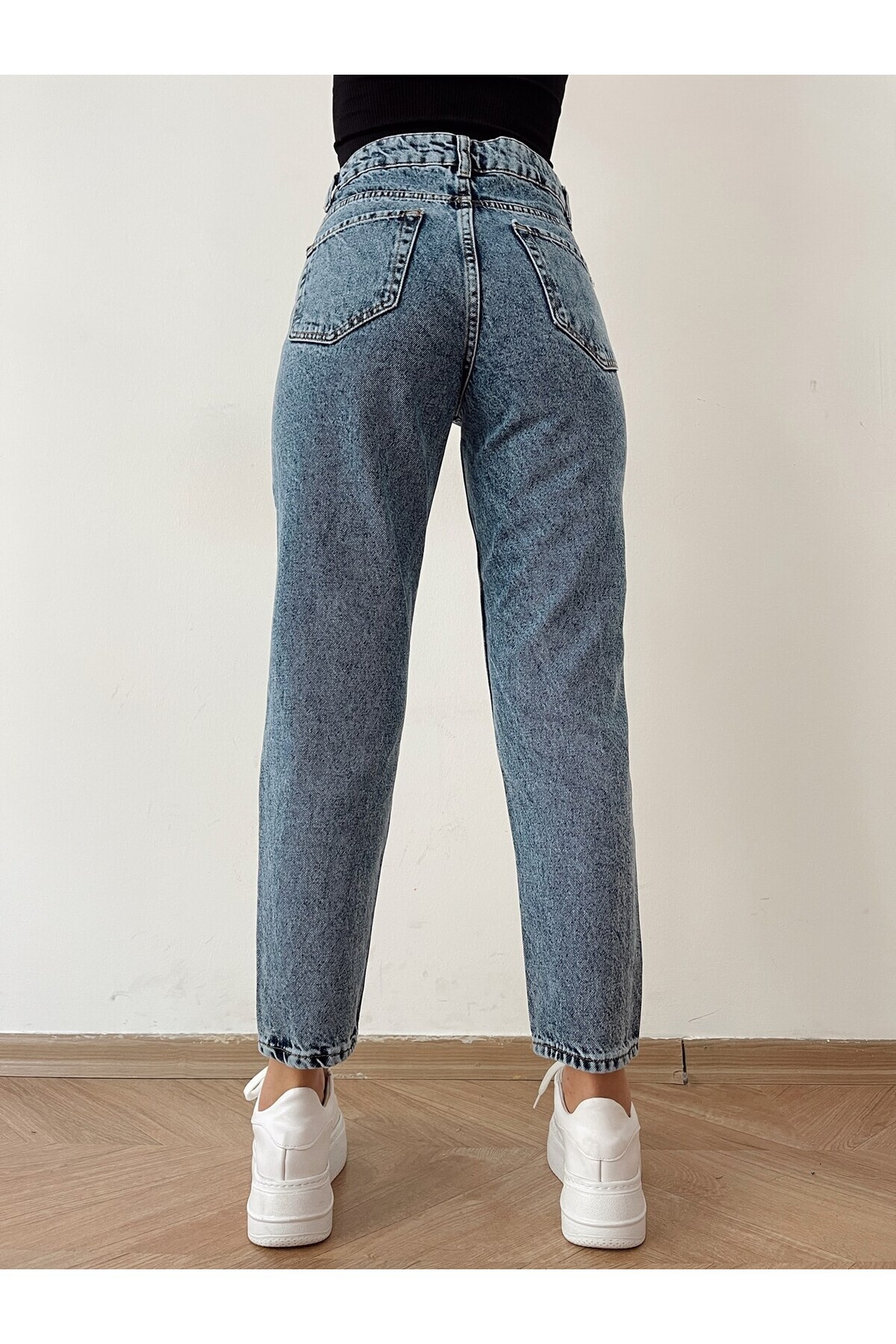 JILLY Dilber Indigo Mid Snow Blue Mom Jean Detail s vysokým pasem Boyfriend Jeans Modré džíny