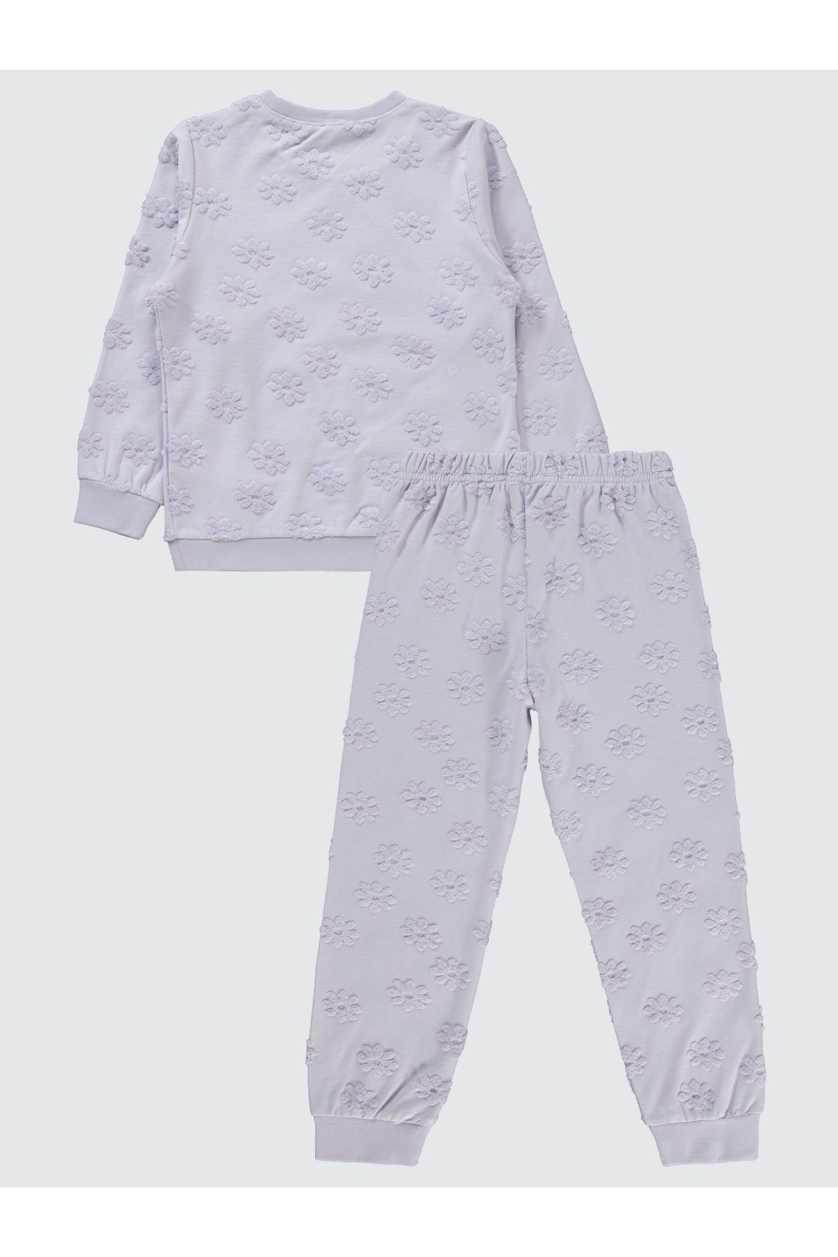 complete the look image