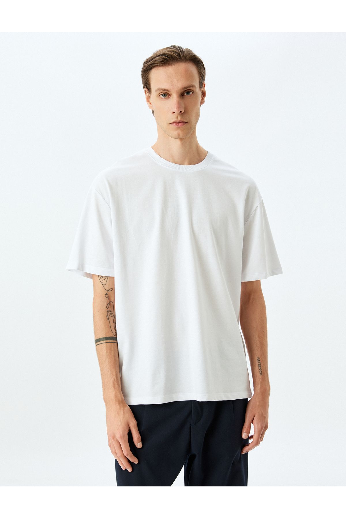 Koton-New Season Basic Crew Neck Cotton Short Sleeve Oversize T-Shirt 3