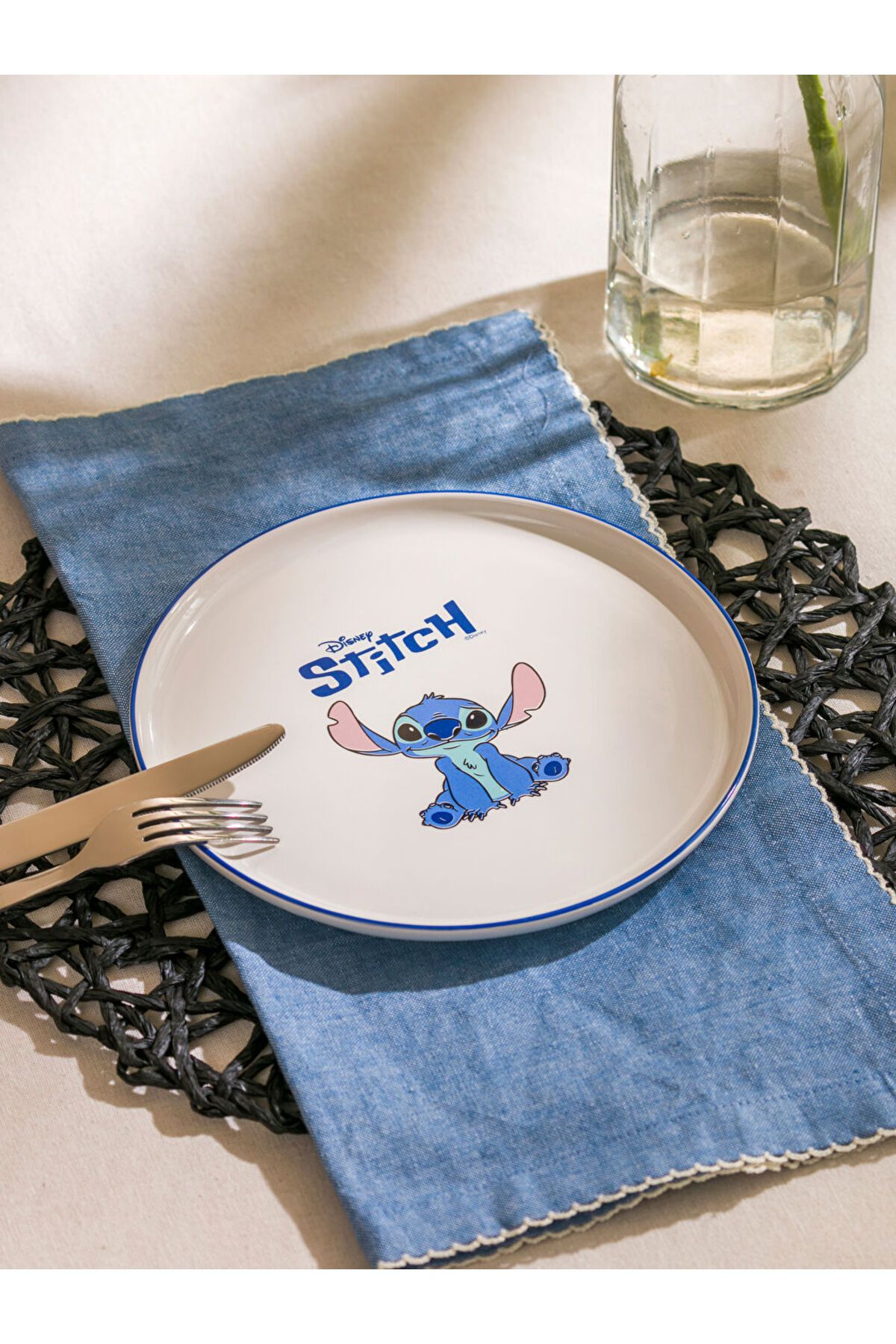 LC Waikiki Karişik Stitch Baskılı Seramik Pasta Tabağı 22 cm