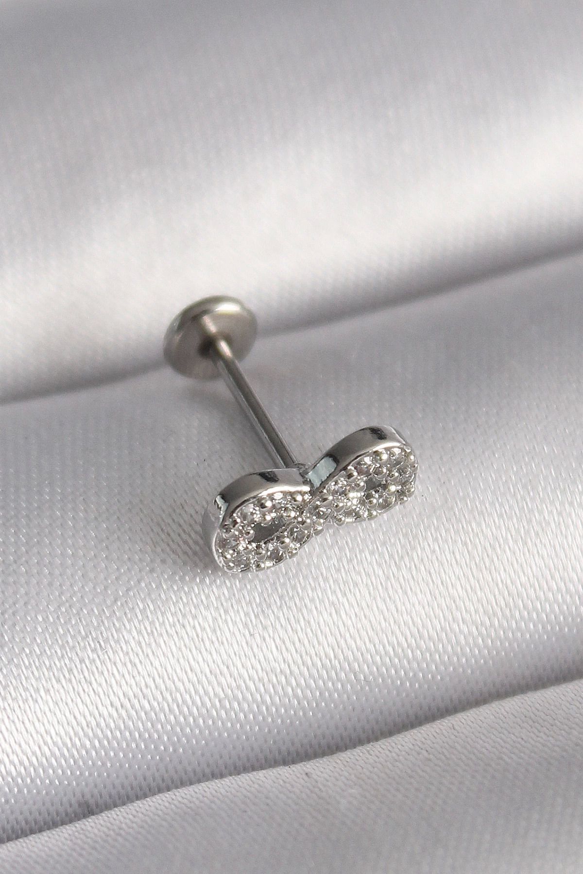 Ekince 316L Çelik Gümüş Renk Zirkon Taşlı Sonsuzluk Model Tragus Piercing