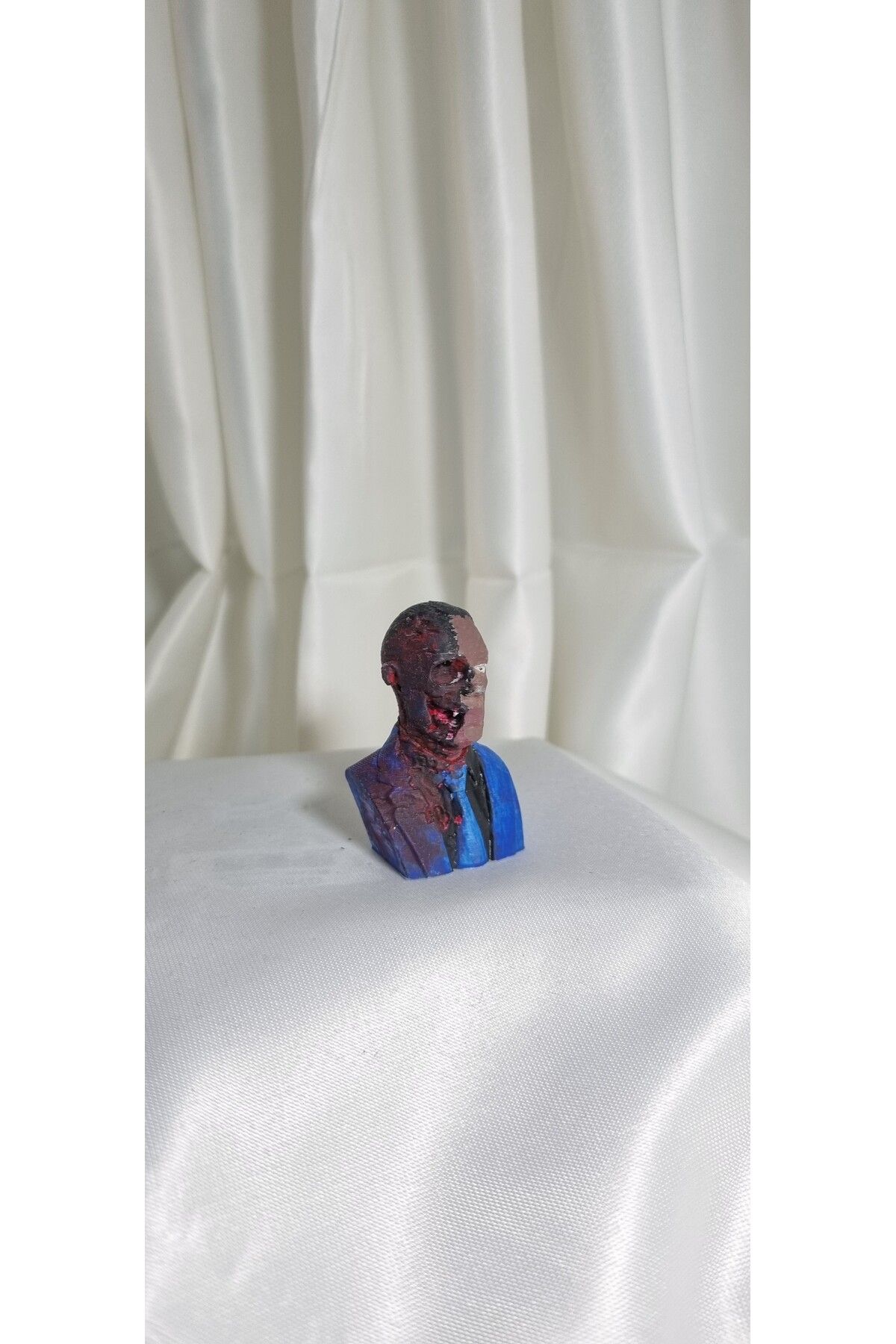 HANART Breaking bad gustavo fring 5cm figür