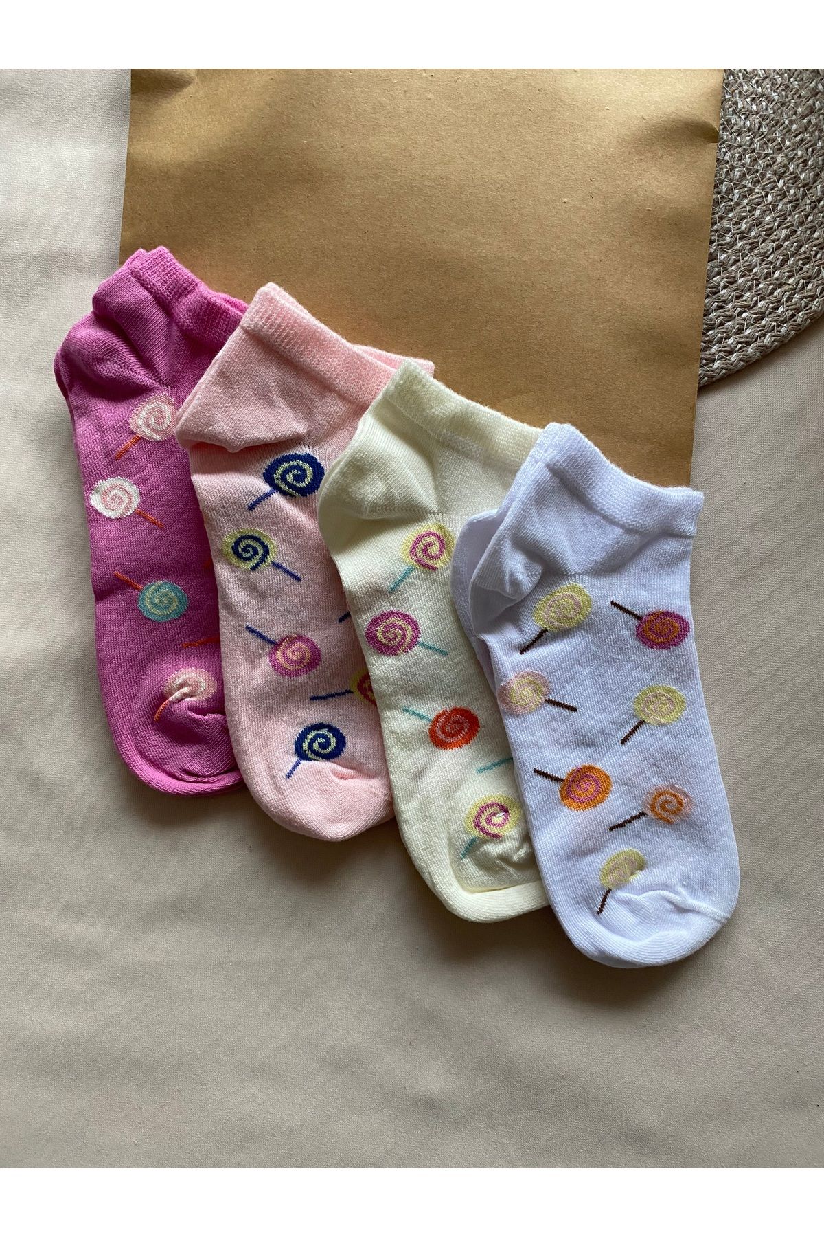 ZENGİN SOCKS Kadın 4 Çift Şeker Desenli Çorap- Kadın 4’lü Pamuklu Çorap- Kadın 4’lü Patik Çorap