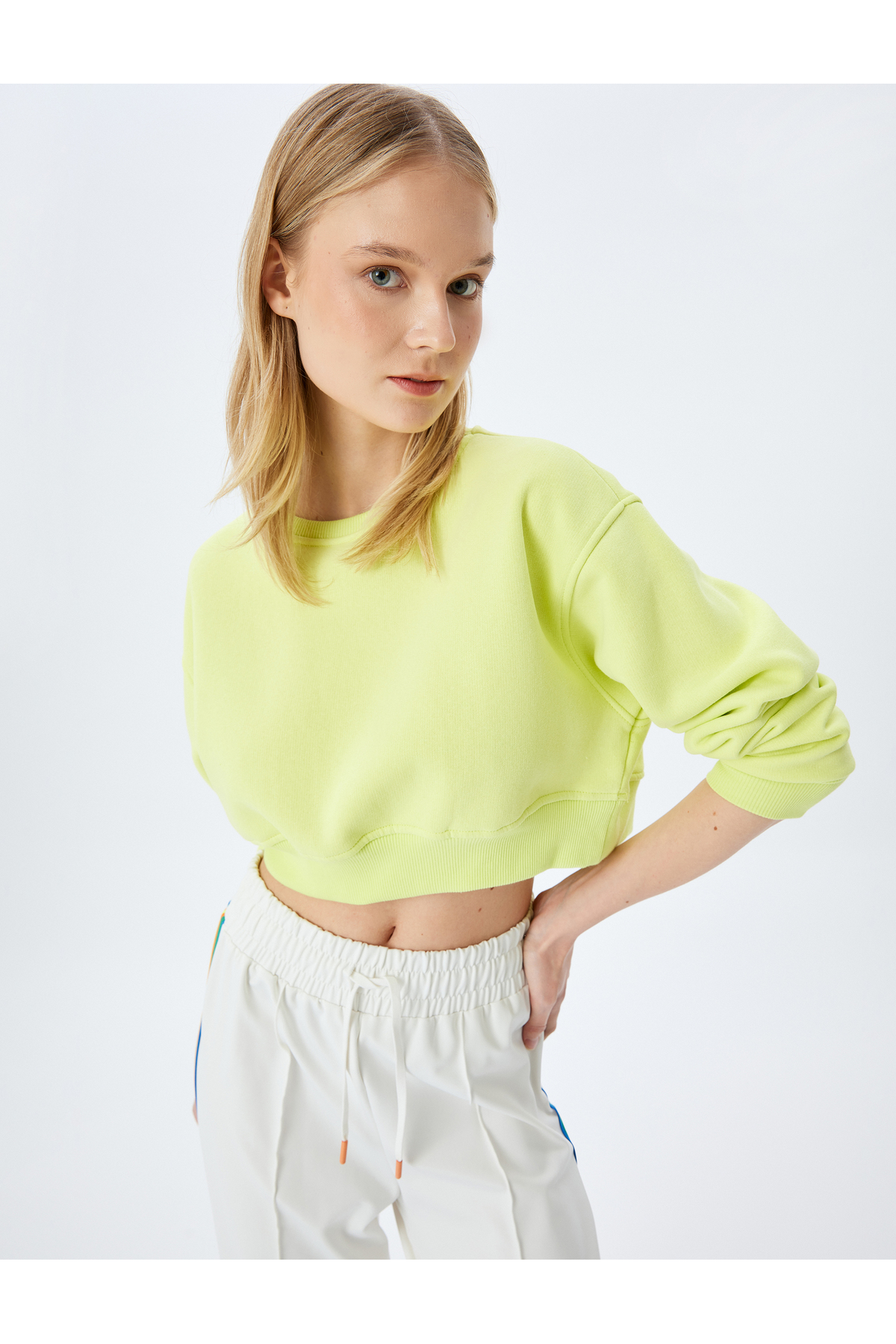 Koton KT - Crop Oversize Bisiklet Yaka Basic Spor Sweatshirt