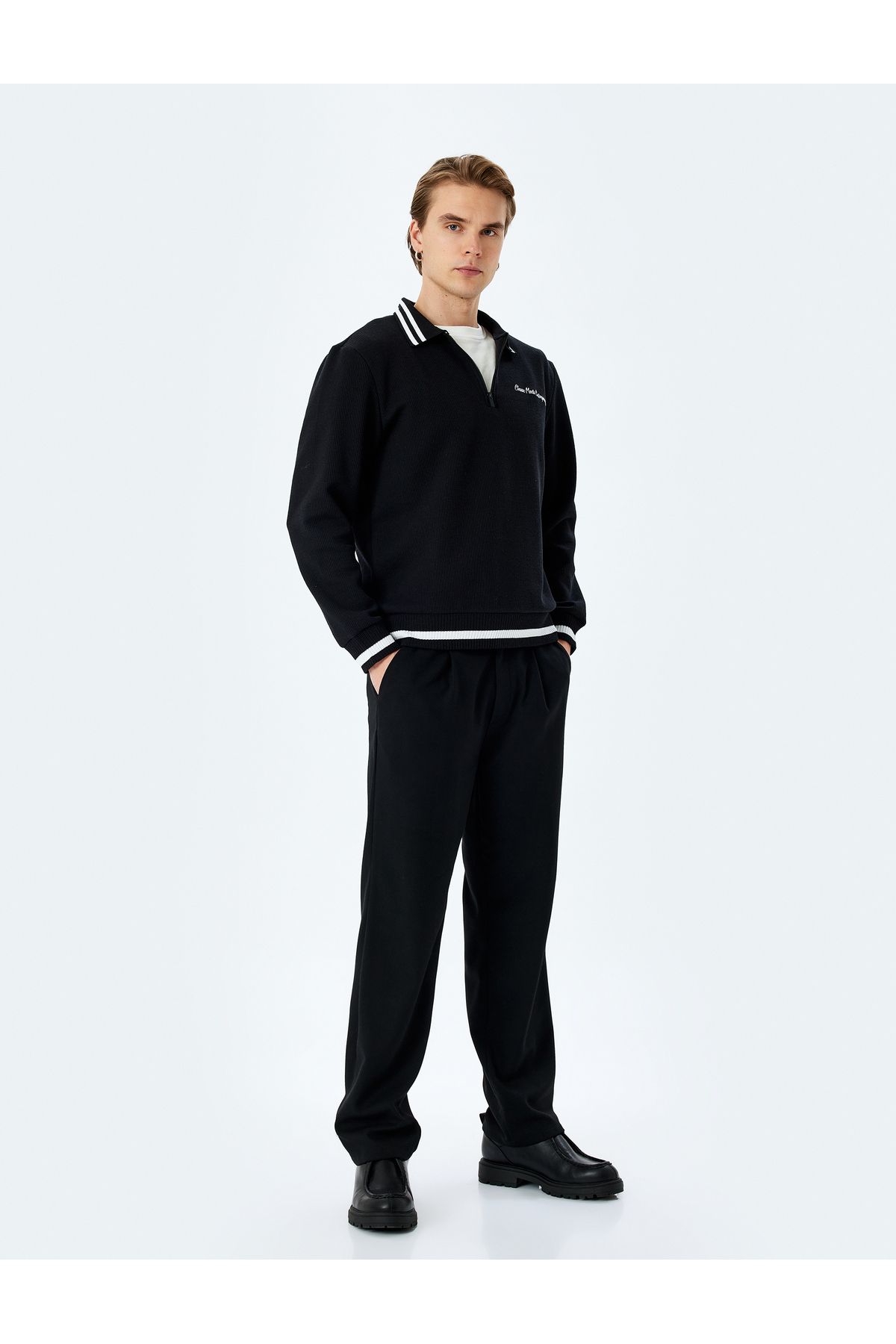 Koton Yeni Sezon Şerit Detaylı Uzun Kollu Yarım Fermuarlı Slogan İşlemeli Sweatshirt