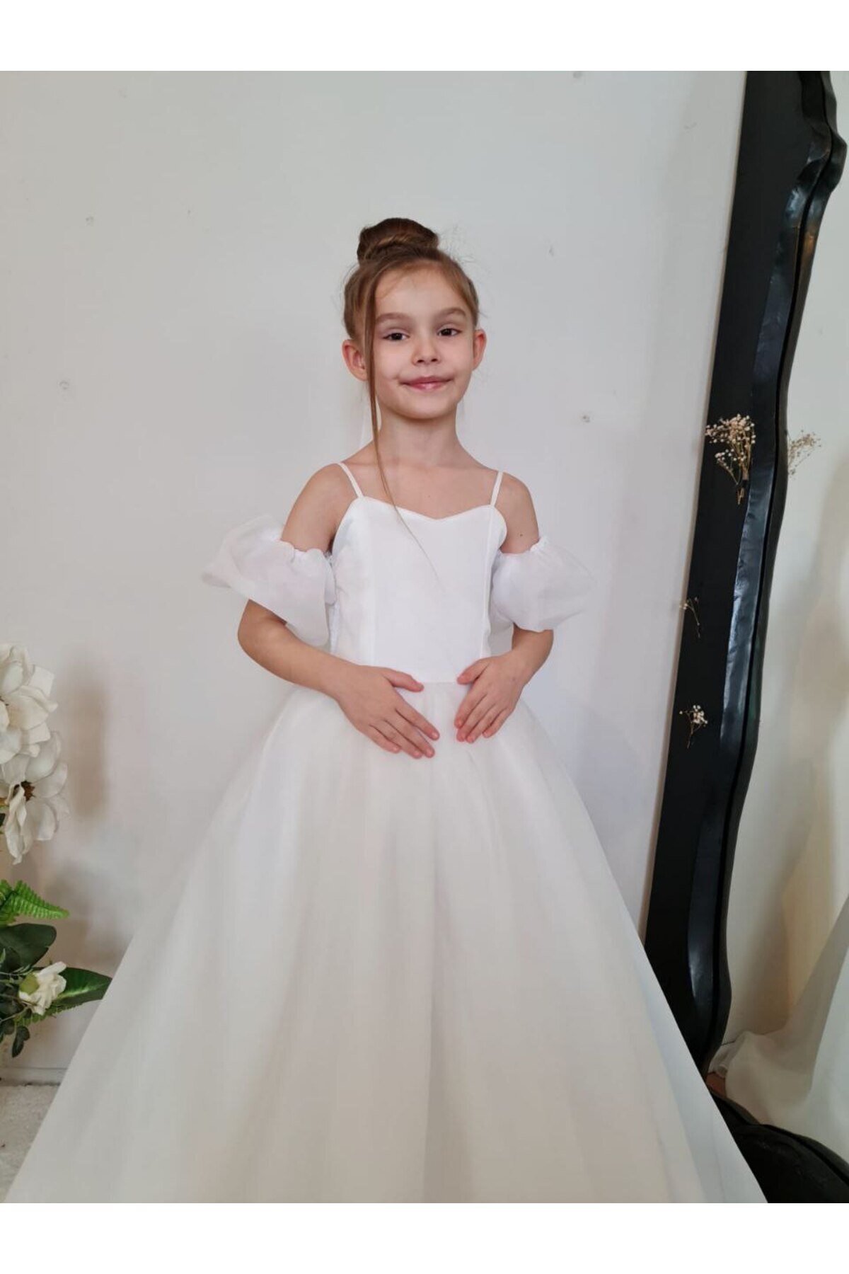 Sare Çocuk Giyim-Girl's White Balloon Sleeve Detailed Princess Evening Dress with Train 7