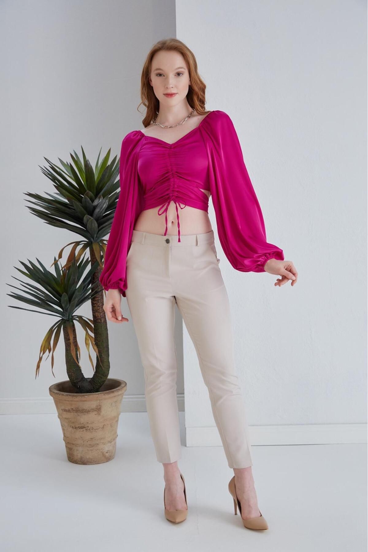 Opera Saten Balon Kol Beli Bağlamalı Crop Bluz