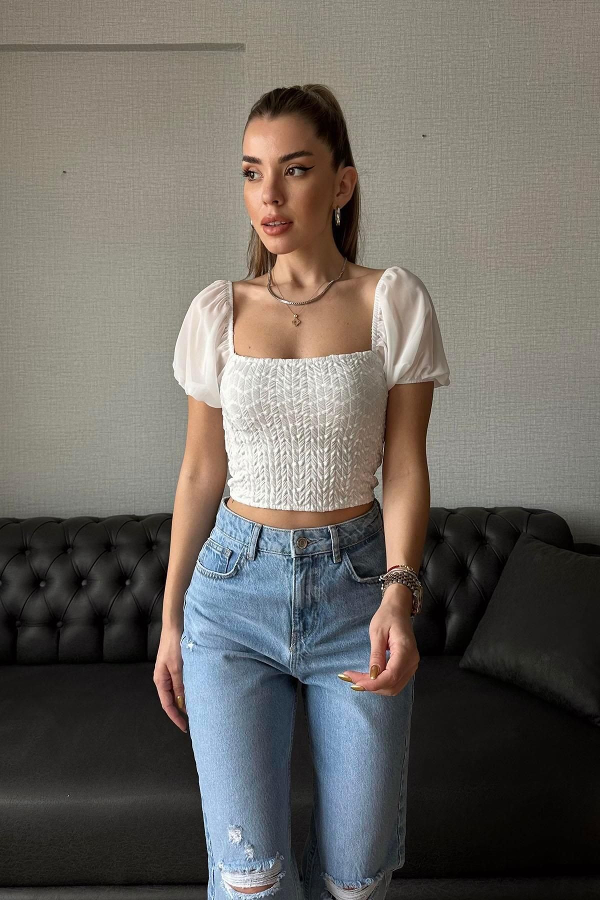 Moda cameo Gofre Kumaş  Kolları Tüllü Kare Yaka Crop Beyaz