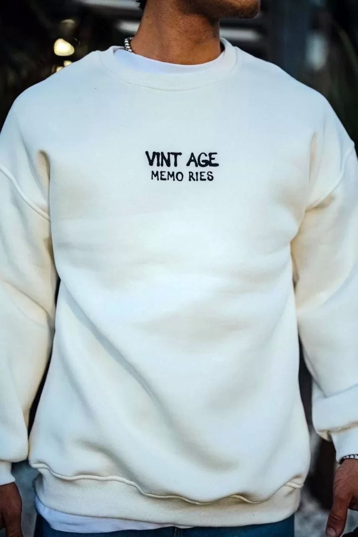 AE Stil Oversize Bisiklet Yaka Üç İplik Baskılı SweatShirt - Beyaz