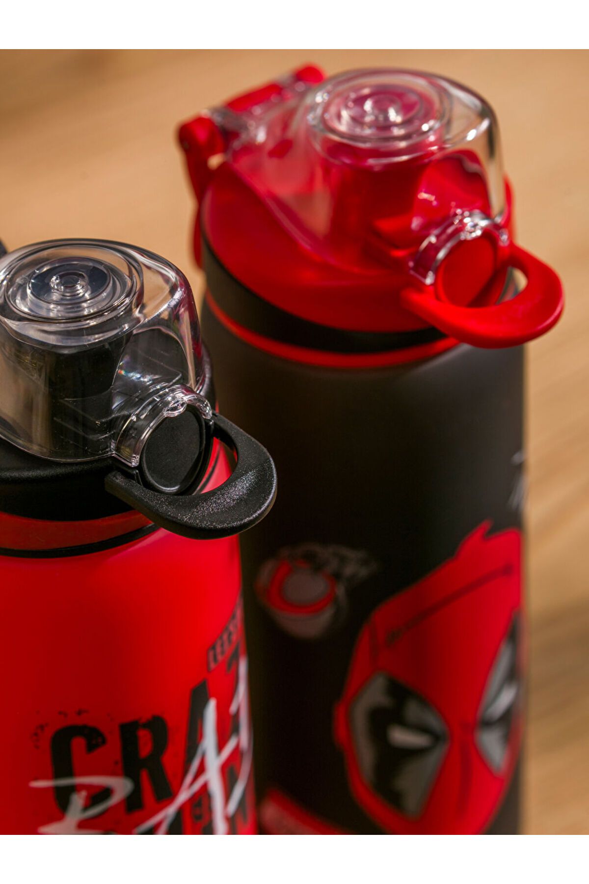 LC Waikiki-Sparkling Selections from Shining Store |   Mixed Deadpool Printed Water Bottle with Lid 630 ml 4