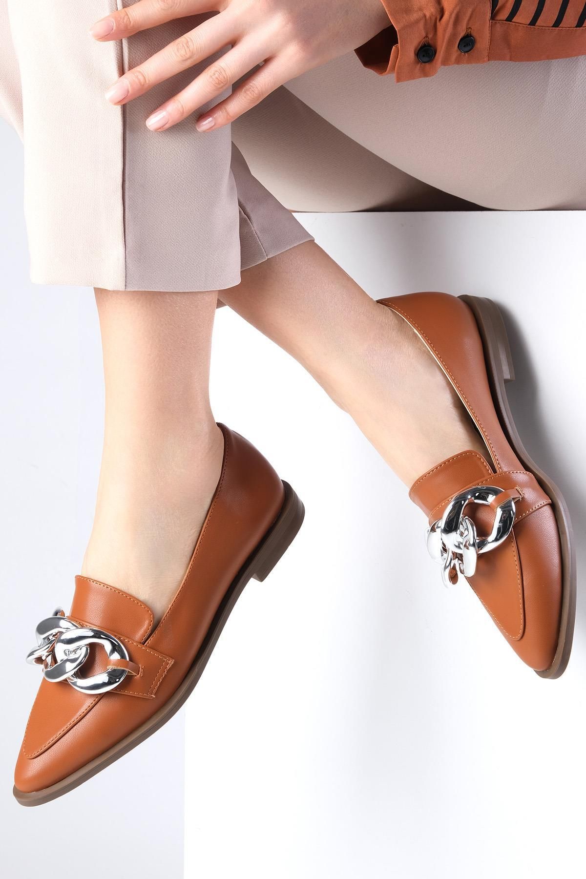 لوفر چند رنگ زنانه Gianna Tab Color Chain Accessory Loafer Daily Flat Mio Gusto