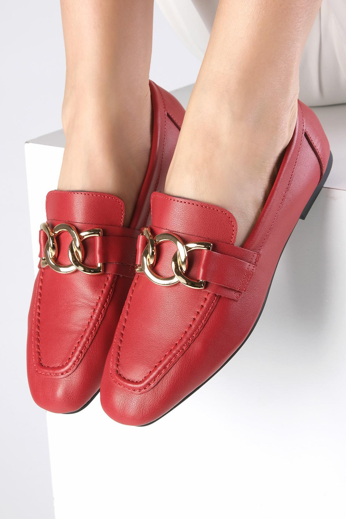 Mio Gusto  Dakota Hakiki Deri Kırmızı Renk Zincir Aksesuarlı Küt Burunlu Kadın Loafer Ayakkabı - Görsel 5