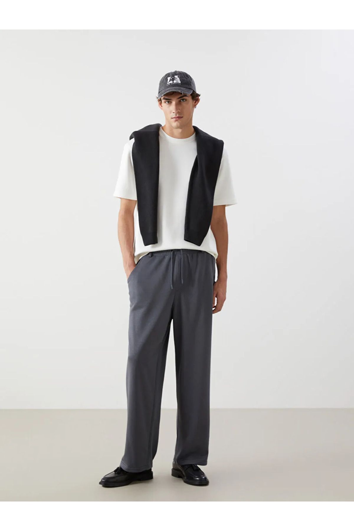 LC Waikiki Pantaloni De Trening Pentru Bărbați Xside Antracit, Cu Potrivire Confortabilă Masculin - S
