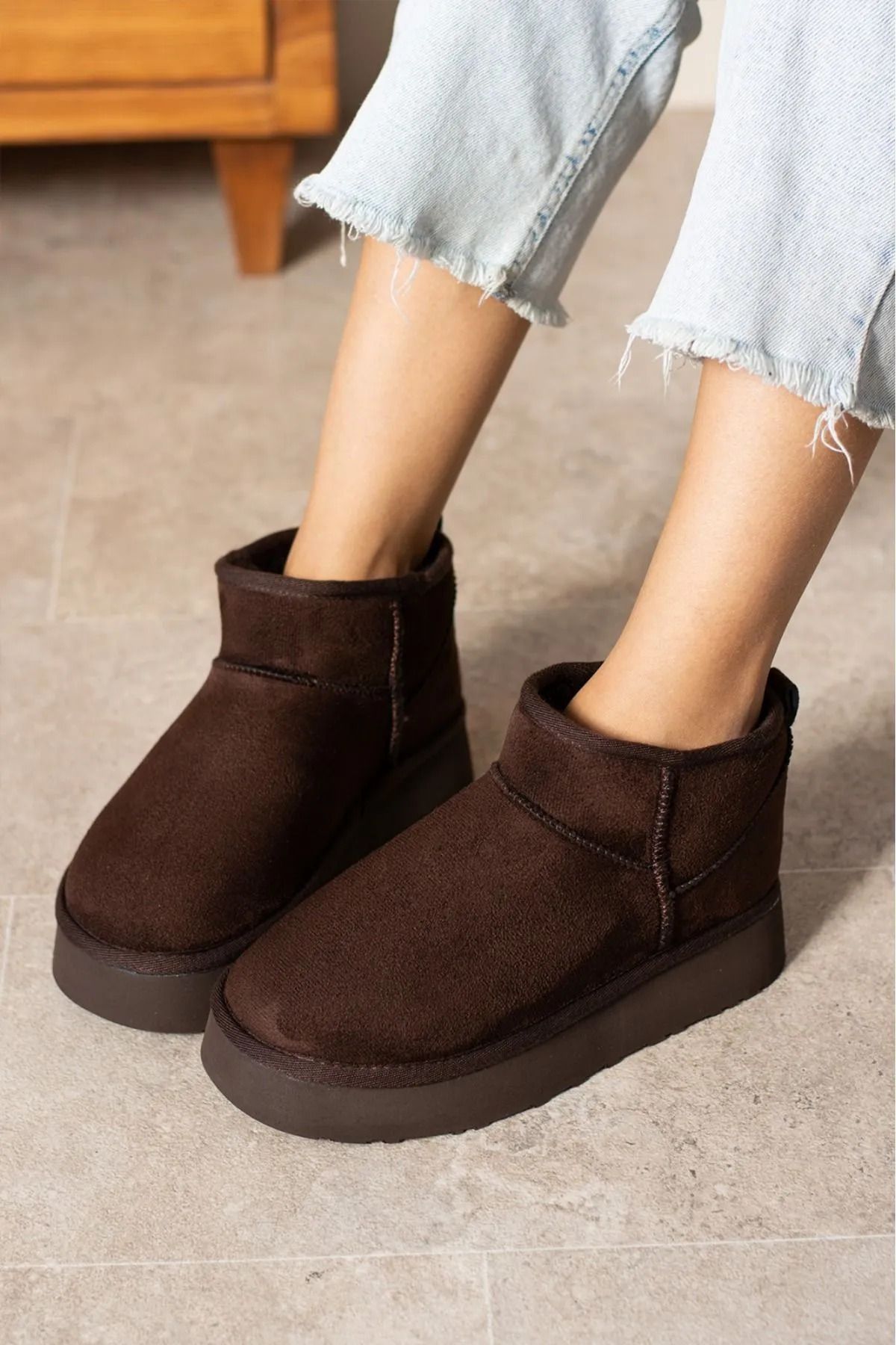 w white stars sports & wear-Women's Uggg Suede - Fur Inside, Thick Sole, and Ankle Short 4