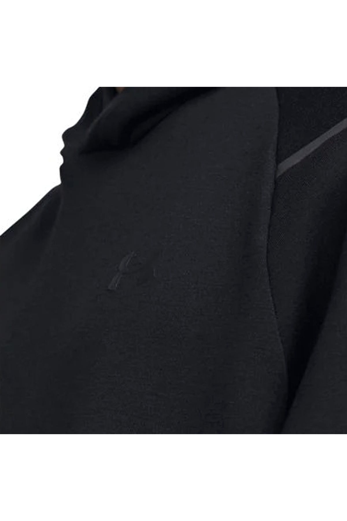 سویشرت ورزشی مشکی مردانه ناپدیدی UA در سال 1383042 001 Under Armour