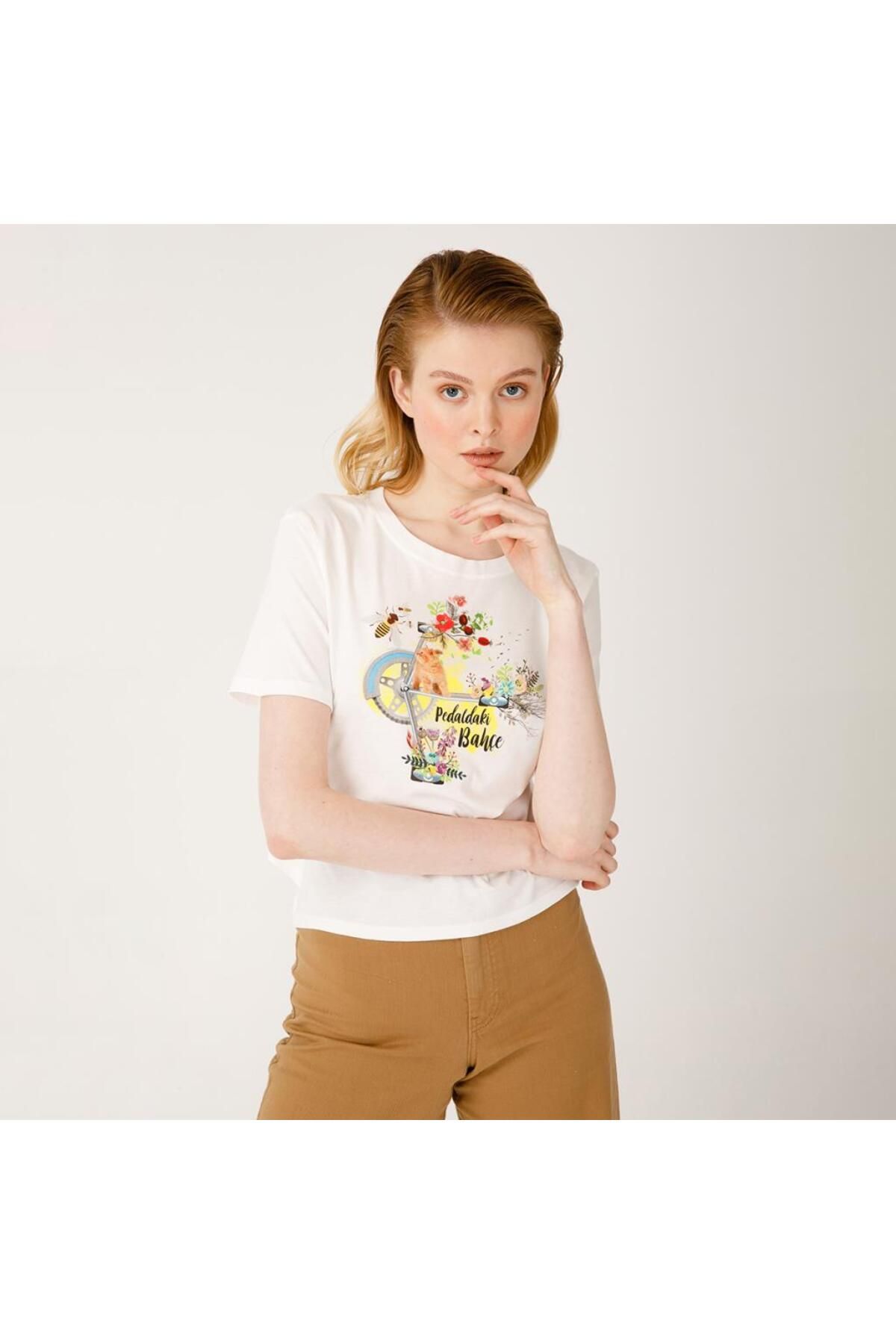 Biggdesign-Nature Garden on Pedal Women's T-shirt 5