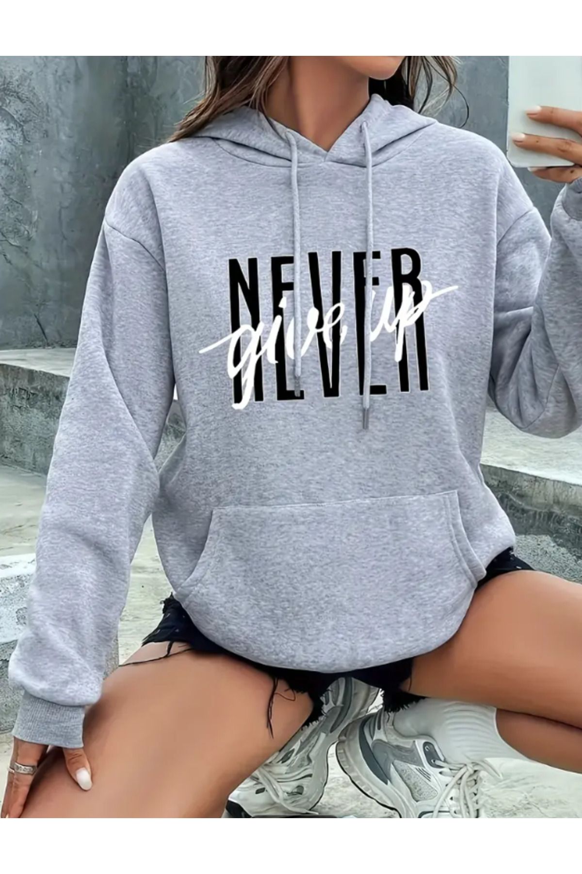 Marco Fresco Unisex Never Give Up Baskılı Sweatshirt