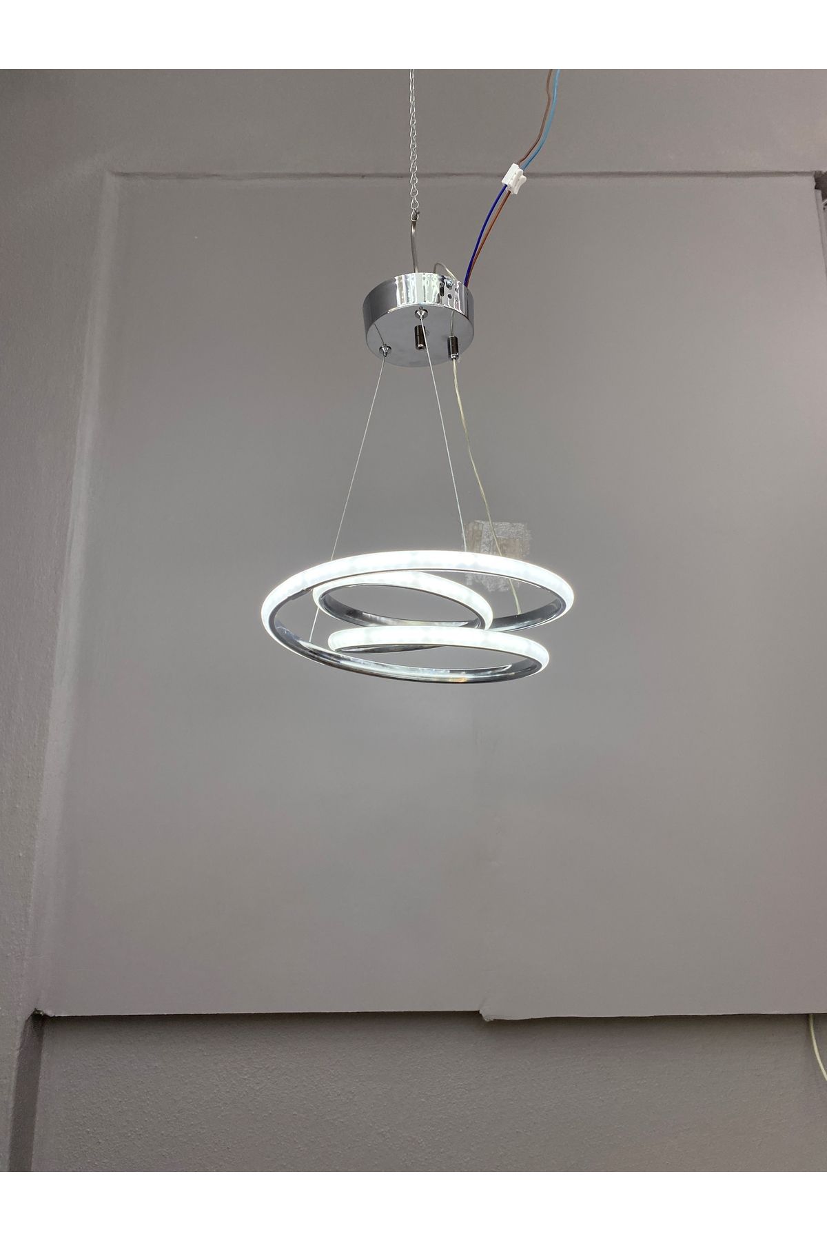 Zeya Lighting Yüksek Aydınlatmalı Kaos Model Krom Kaplamalı sarkıt modern led avize