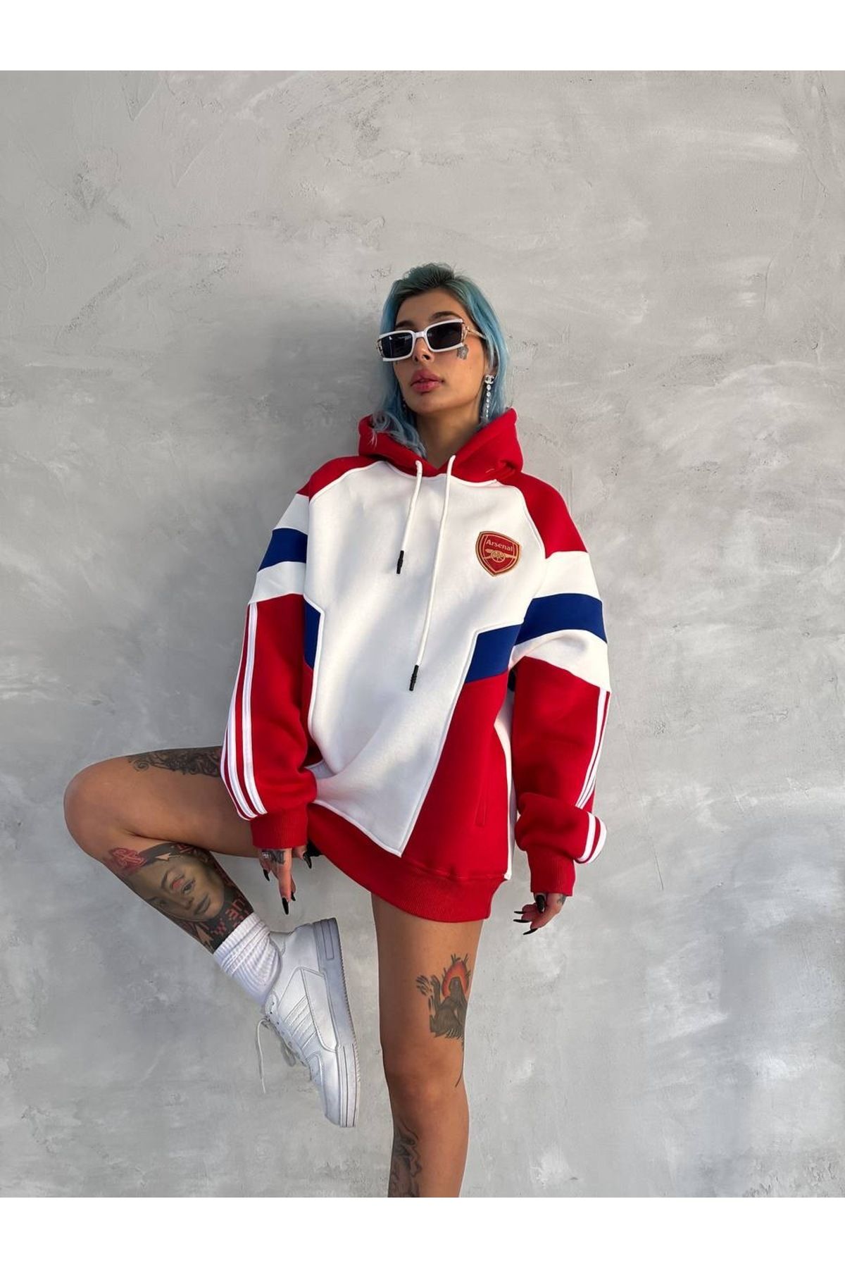 YKA Unisex Şerit Detaylı Kapüşonlu Sweatshirt – Çeşitli Renk Seçenekleri ile Modern Tasarım