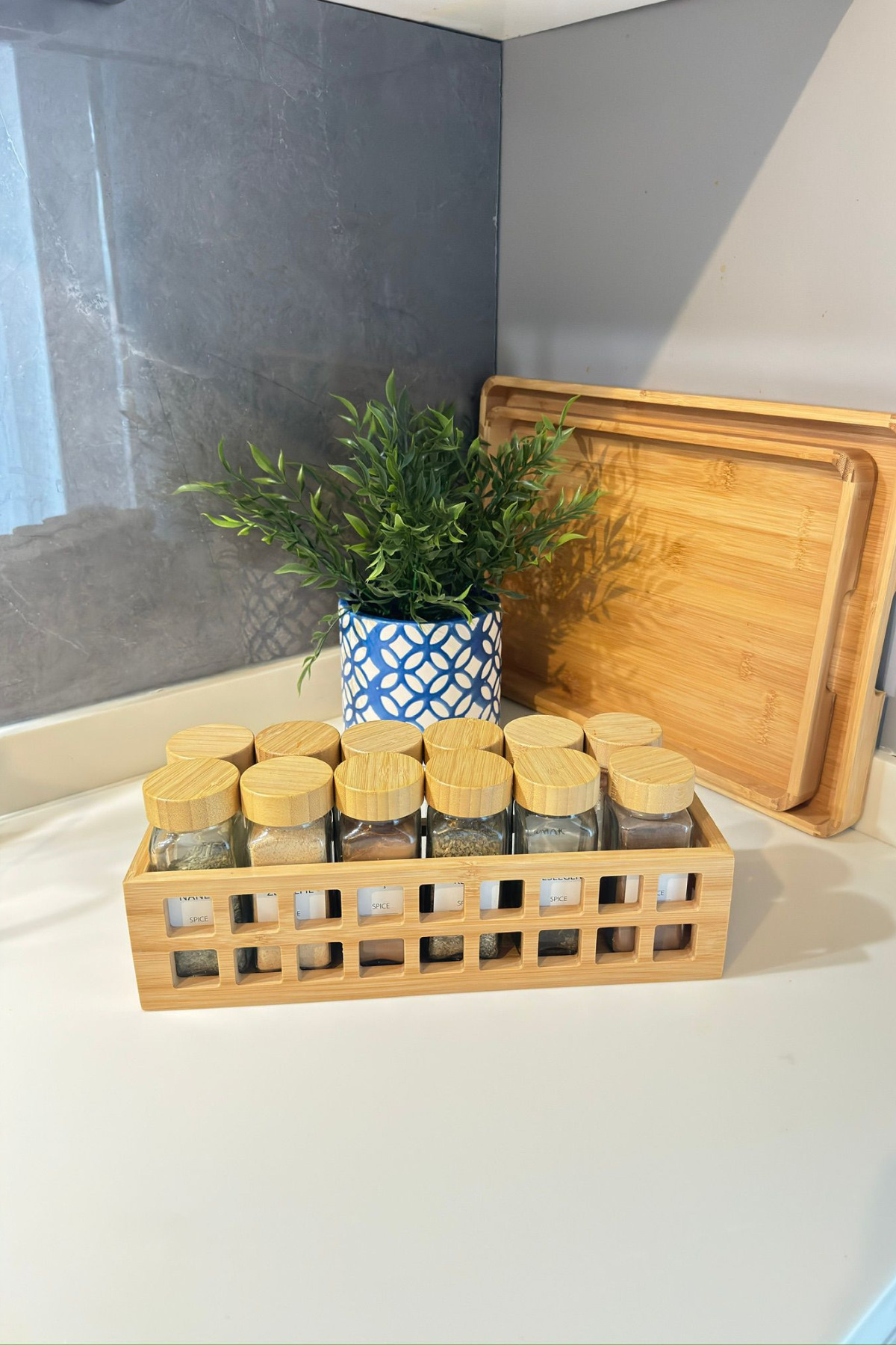 12-Piece Glass Spice Holder with Bamboo Lid Spice Holder and Bamboo Serving Holder