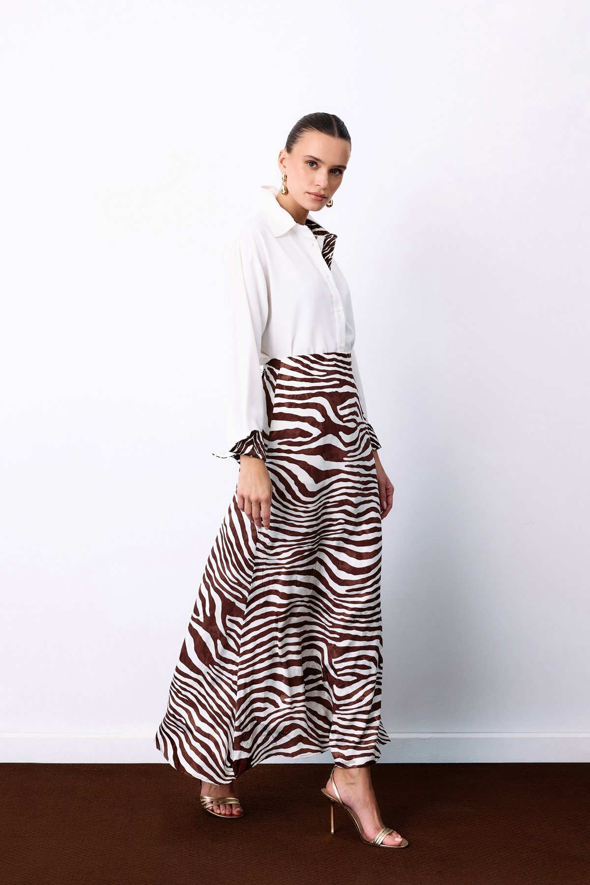 Sateen-Brown Zebra Patterned Skirt 4