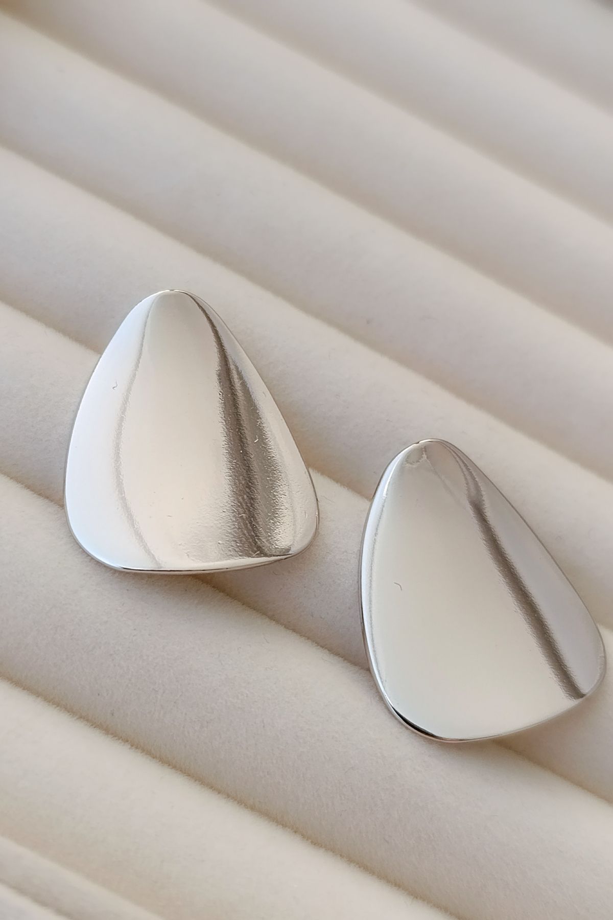 COSİTA-Silver Shiny Minimal Casual Design Luxury Earrings 3