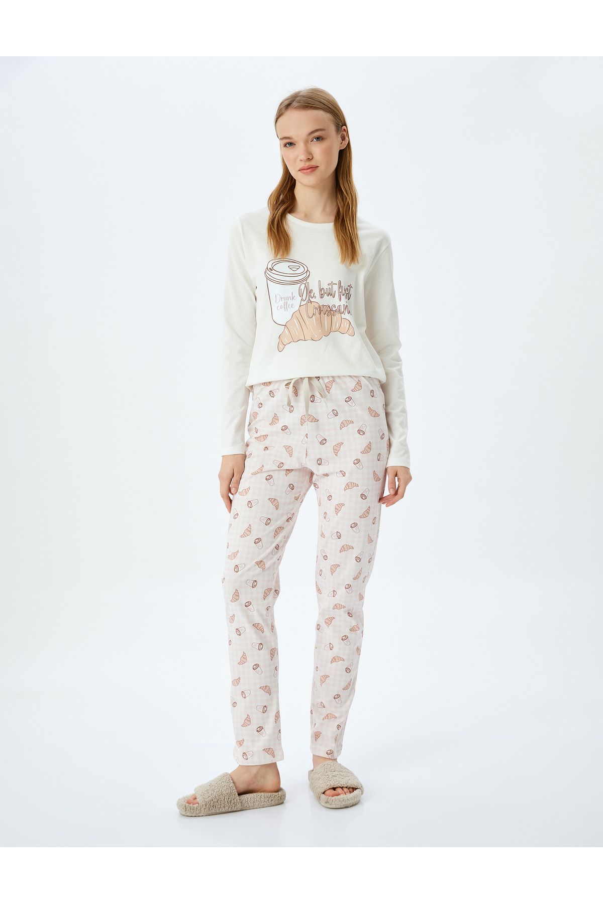 Koton Yeni Sezon Pamuklu Grafik Baskılı Pijama Takımı
