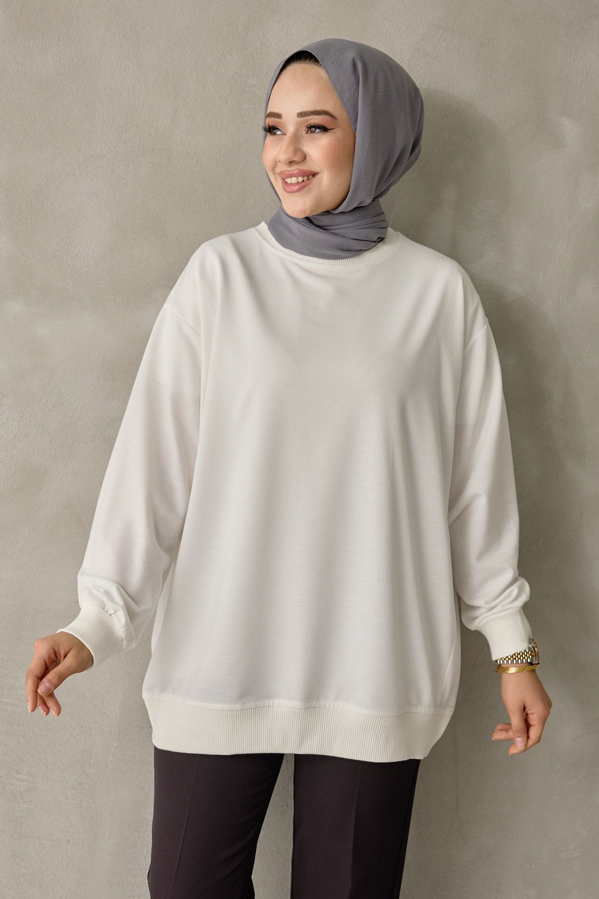 DİVİNE LİNE Kadın Bisiklet Yaka Basic Sweatshirt