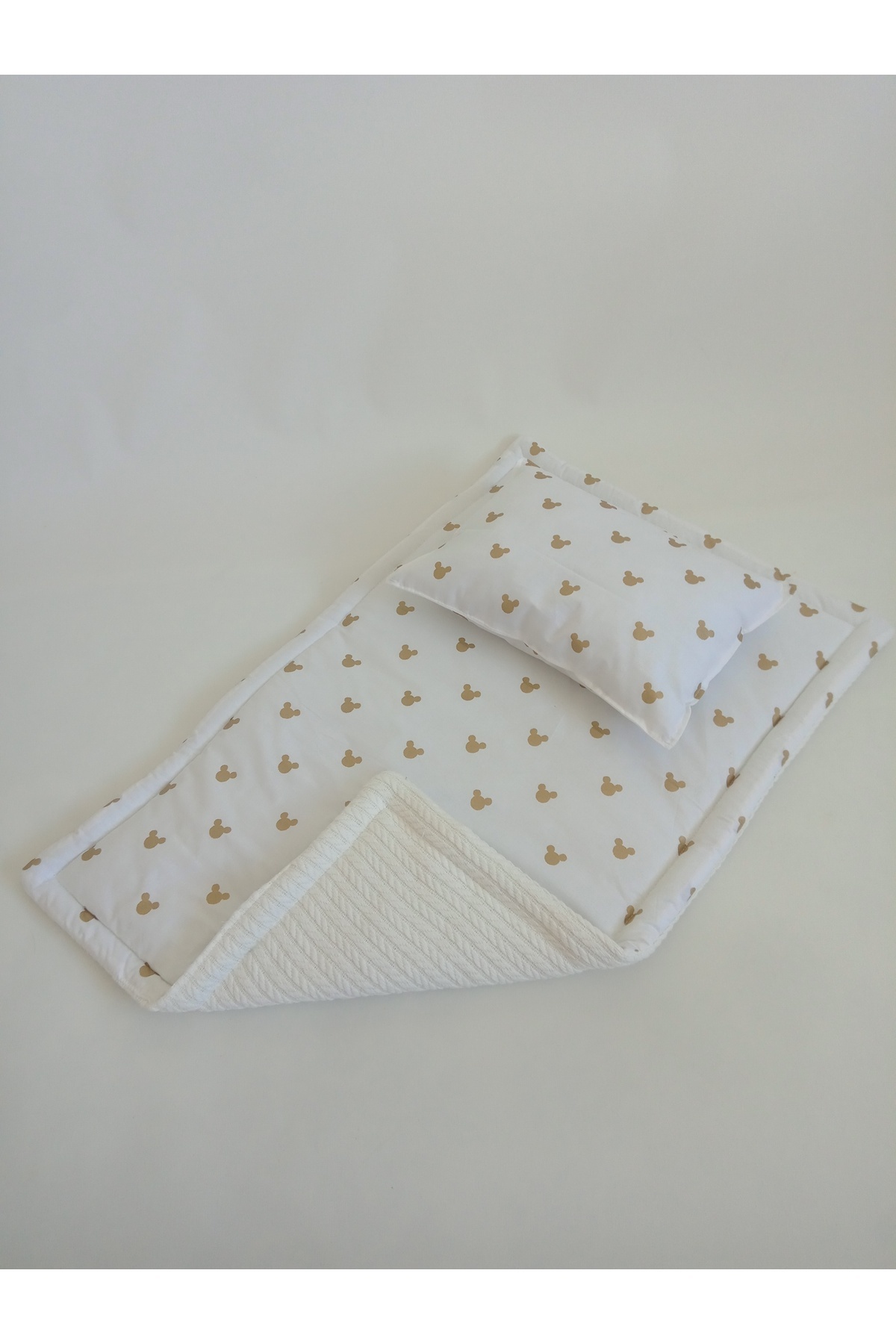 Wenaris % 100 pamuk örgü pike kumaşından altaçma ve yastık fotoğrafı 2 (önizleme)