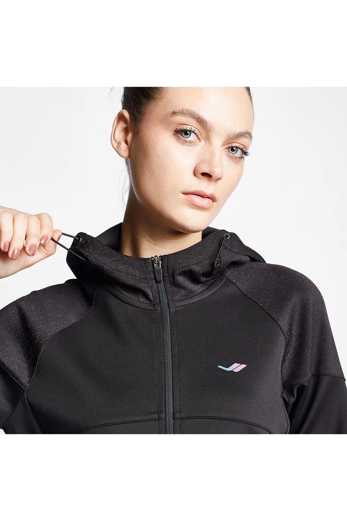 Lescon-24b-2001 Model Hooded and Zippered Running Top 5