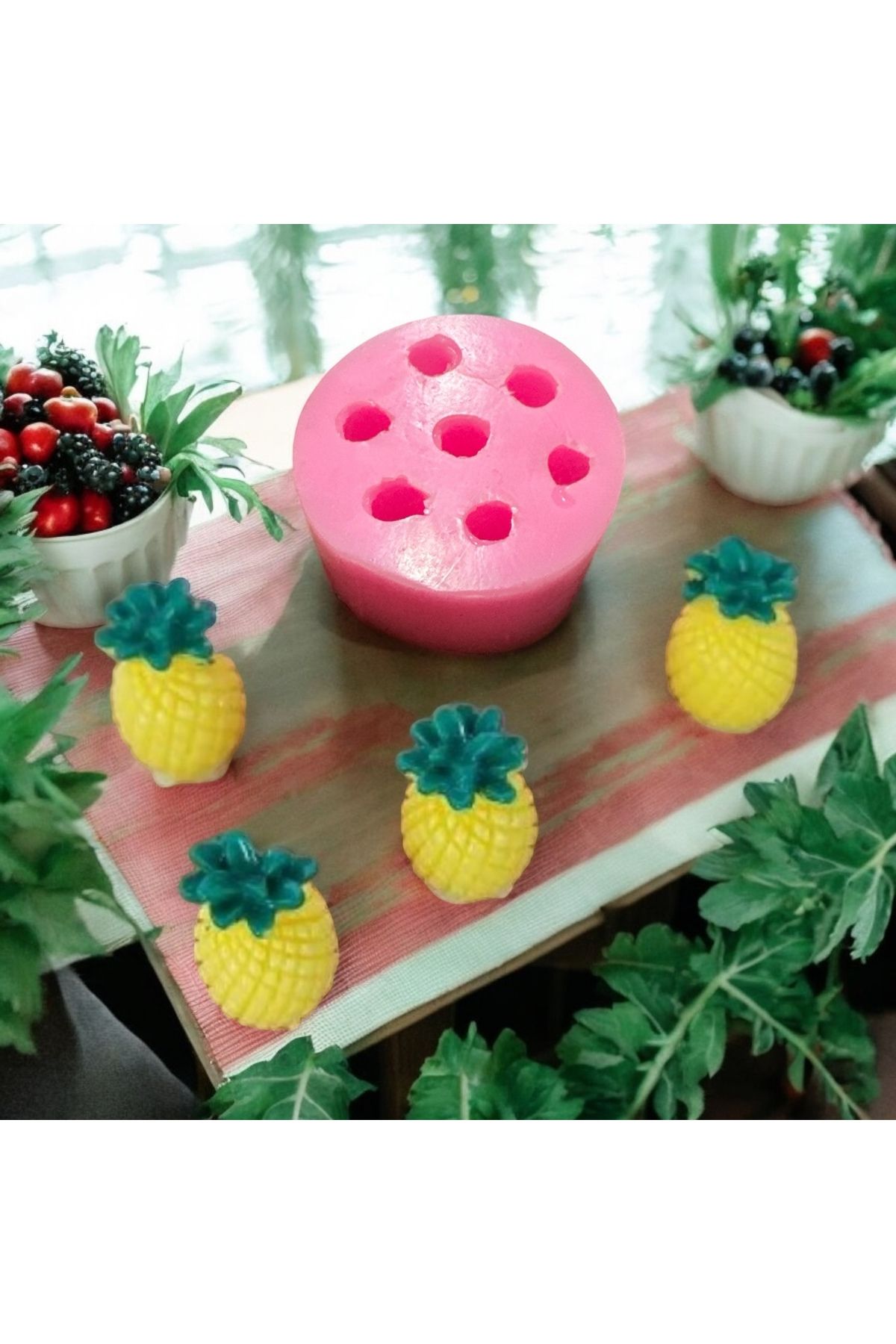 HOBİ YAP-7Pcs 3D Mini Pineapple Silicone Mold 1