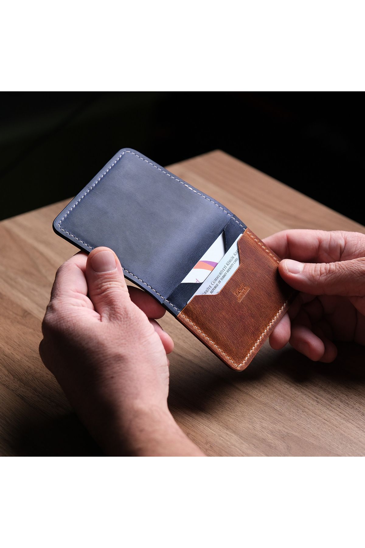 کیف پول مردانه و زنانه چرمی BIFOLD شخصی V2 MINI ممتاز دست ساز shop