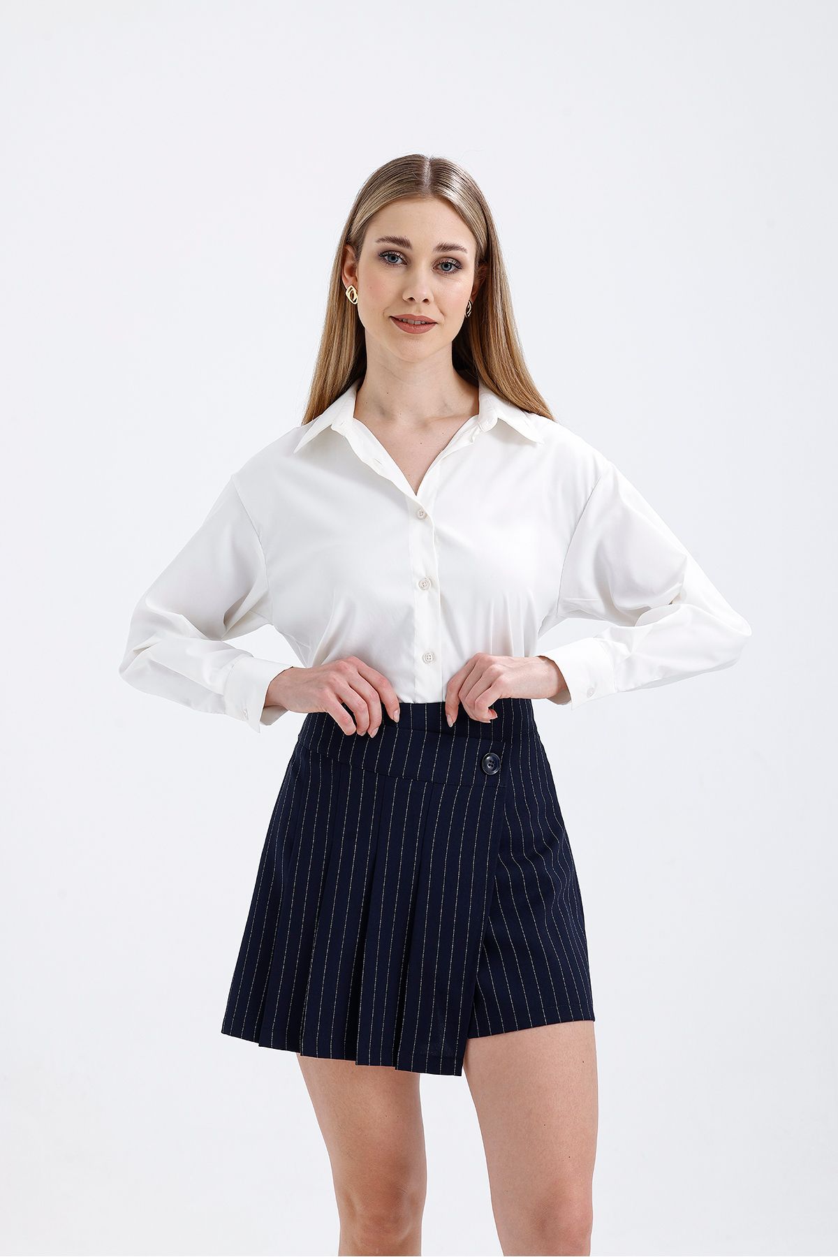 Abay-Pleated Line Pattern Brand Short Skirt 2