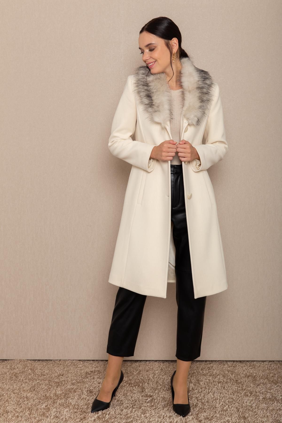 complete the look image